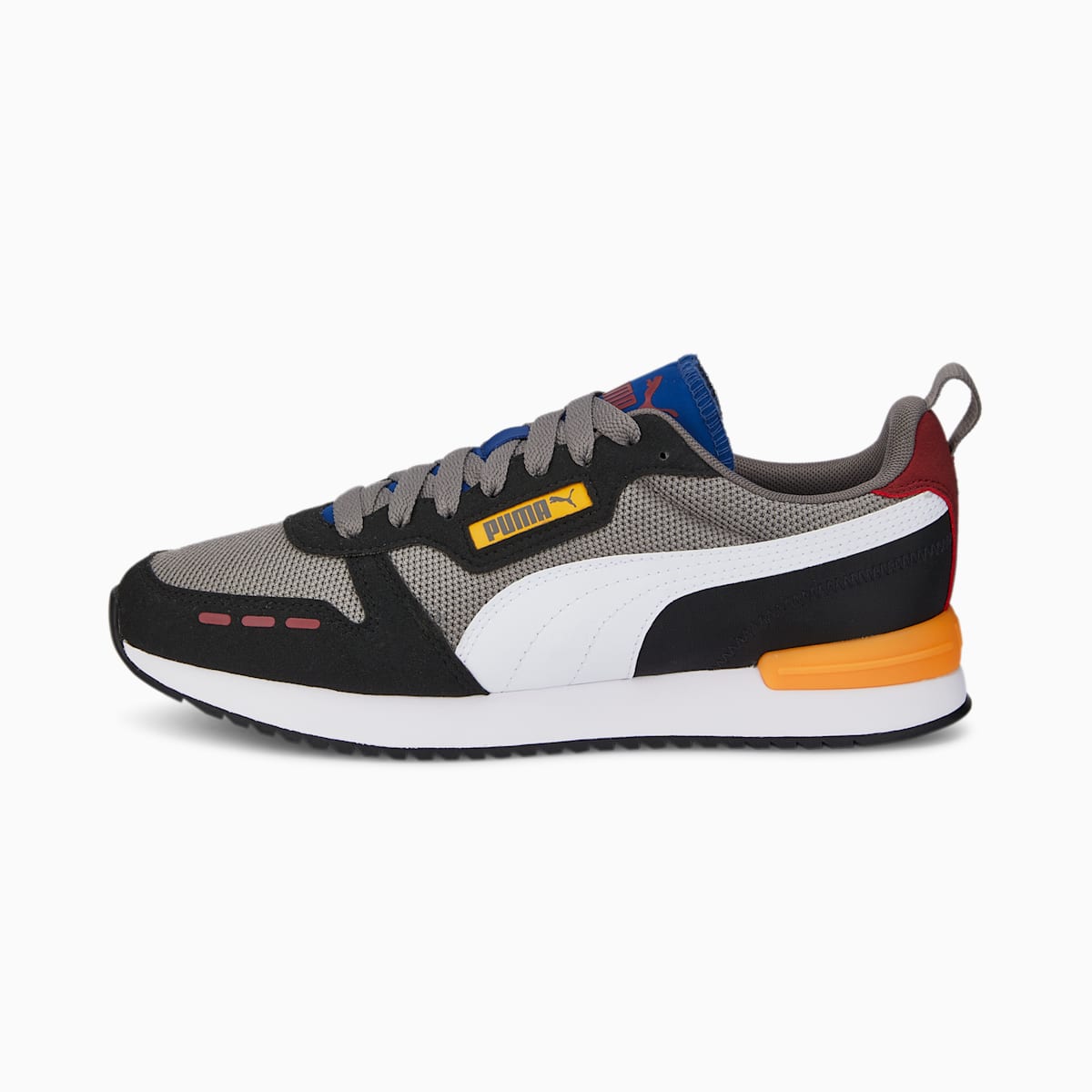 R78 Runner Trainers