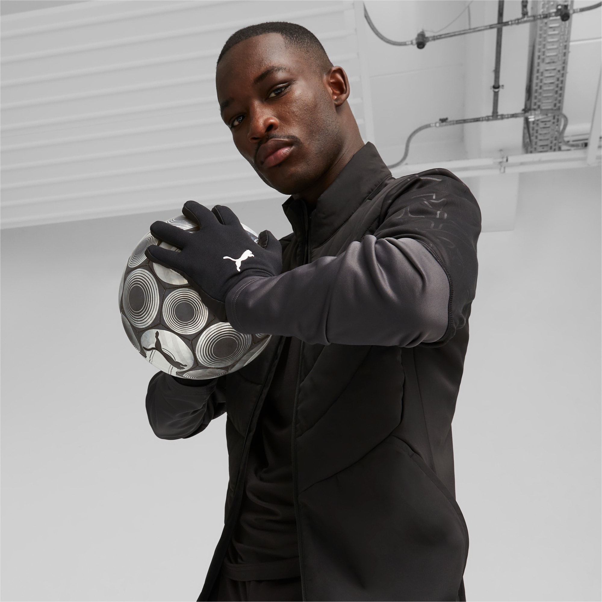 Women's PUMA Individualwinterized Football Gloves, Black/White, Size M, Accessories
