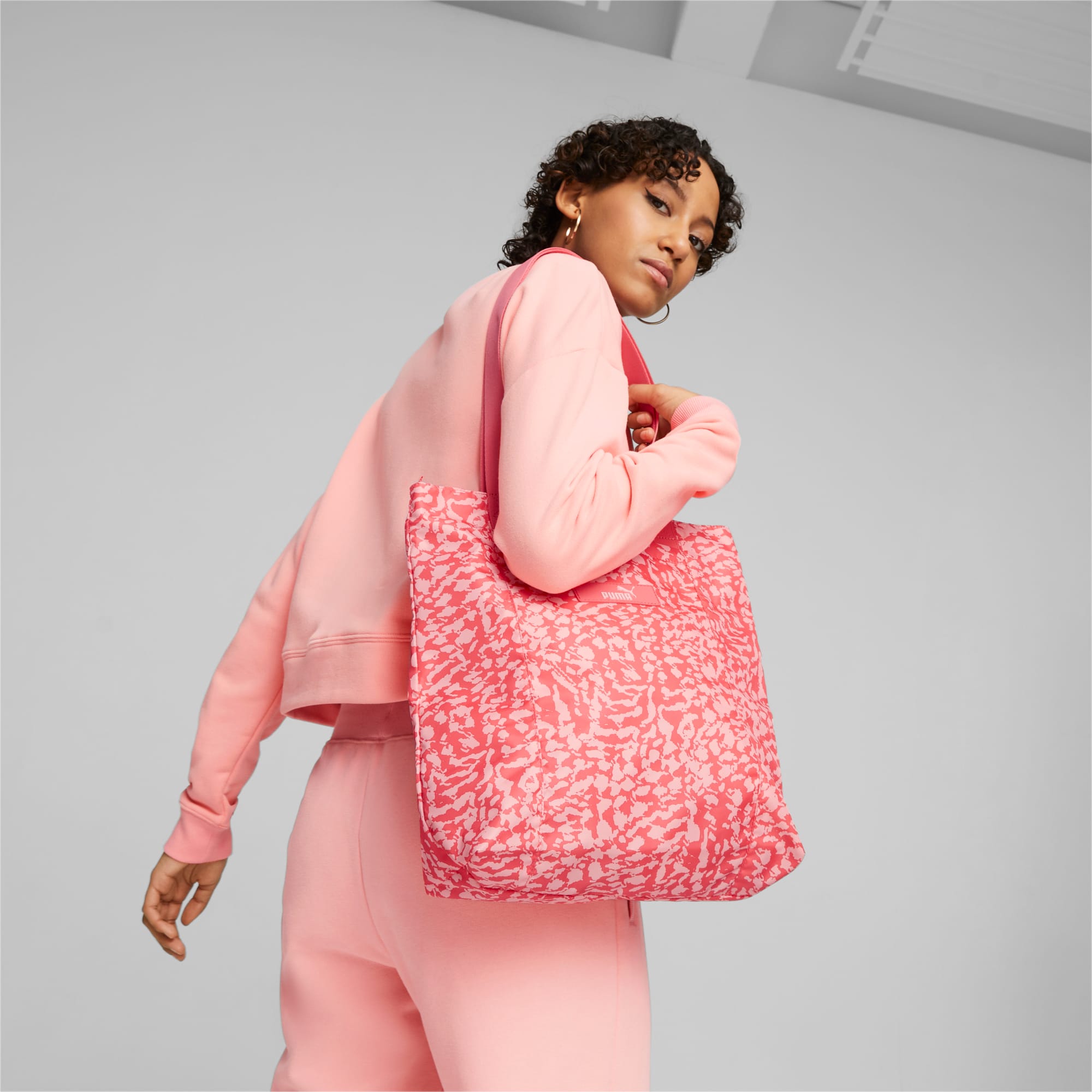 Women's PUMA Core Pop Shopper Bag, Peach Smoothie/Electric Blush/AOP