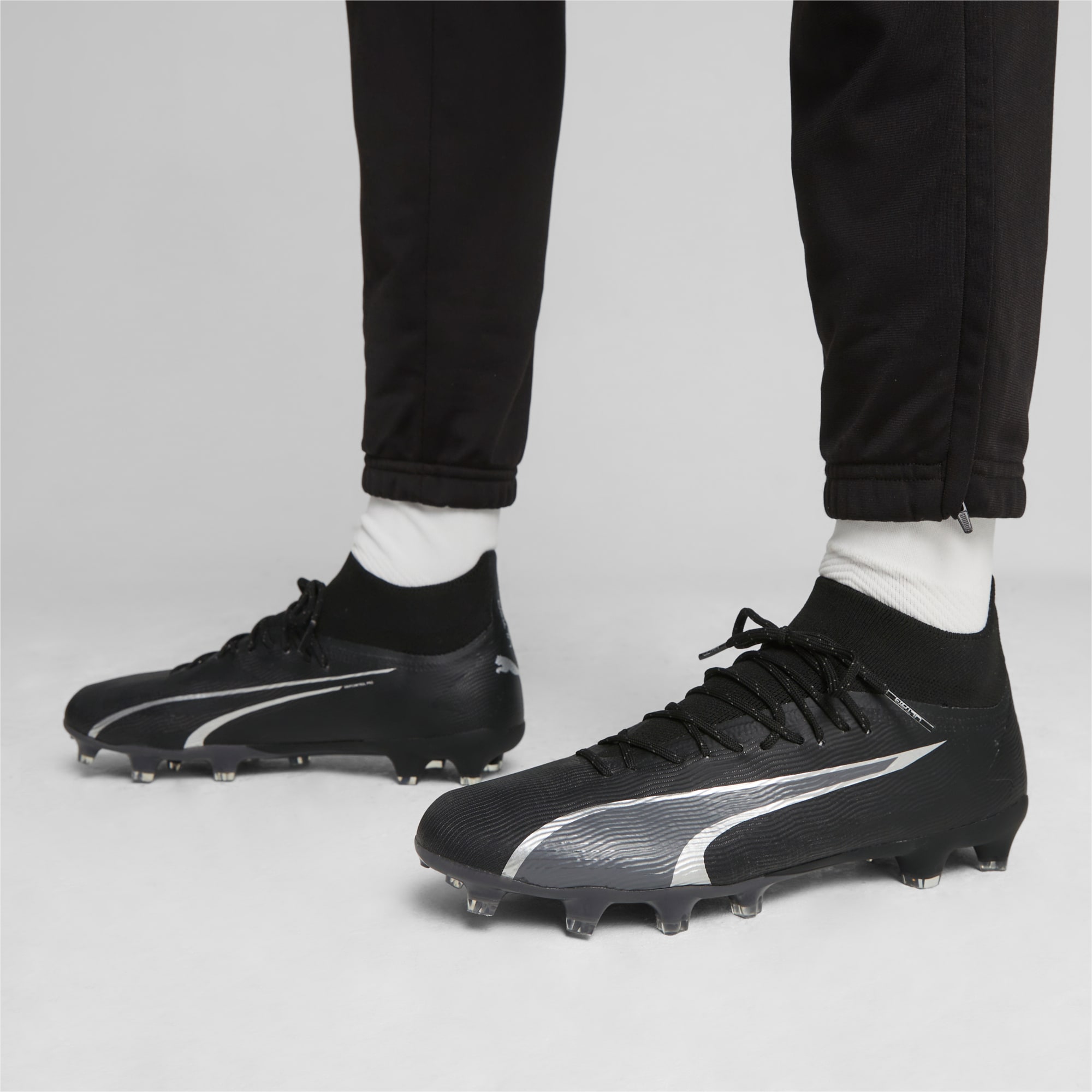 PUMA Chaussures De Football ULTRA PRO FG/AG Pour Homme, Noir/Gris