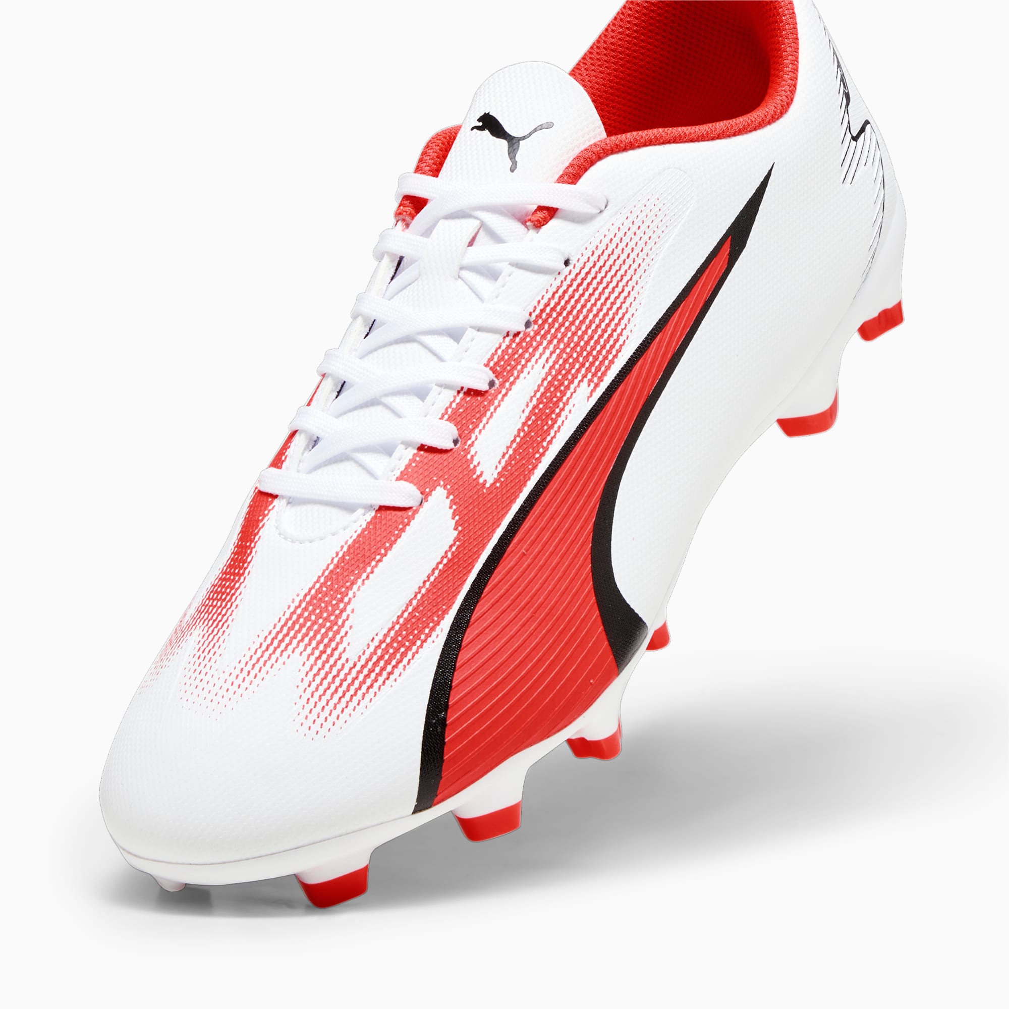 PUMA ULTRA PLAY FG/AG Voetbalschoenen Voor Heren, Wit/Roze/Zwart