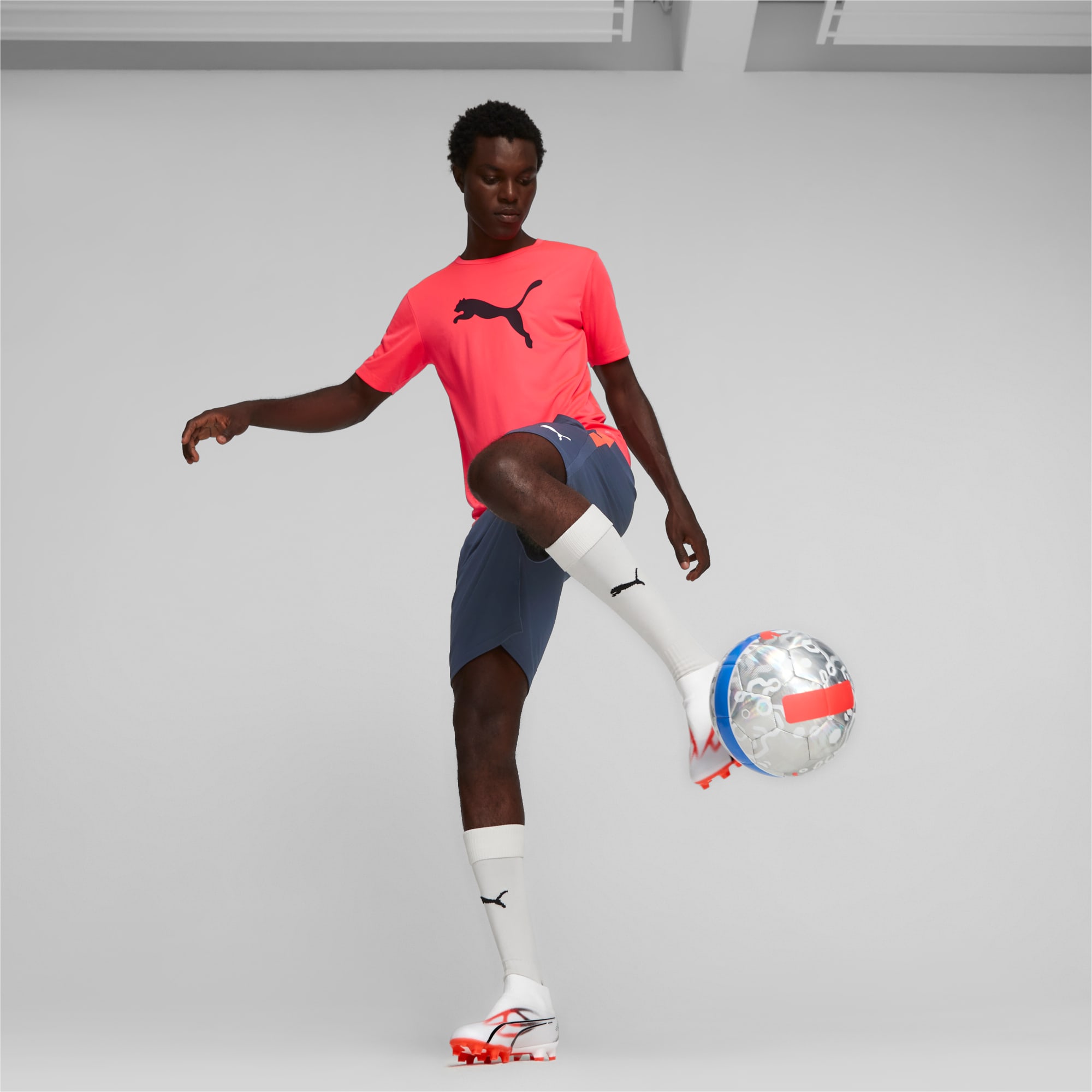 PUMA Chaussures De Football Sans Lacets ULTRA MATCH+ FG/AG Pour Homme, Blanc/Rose/Noir