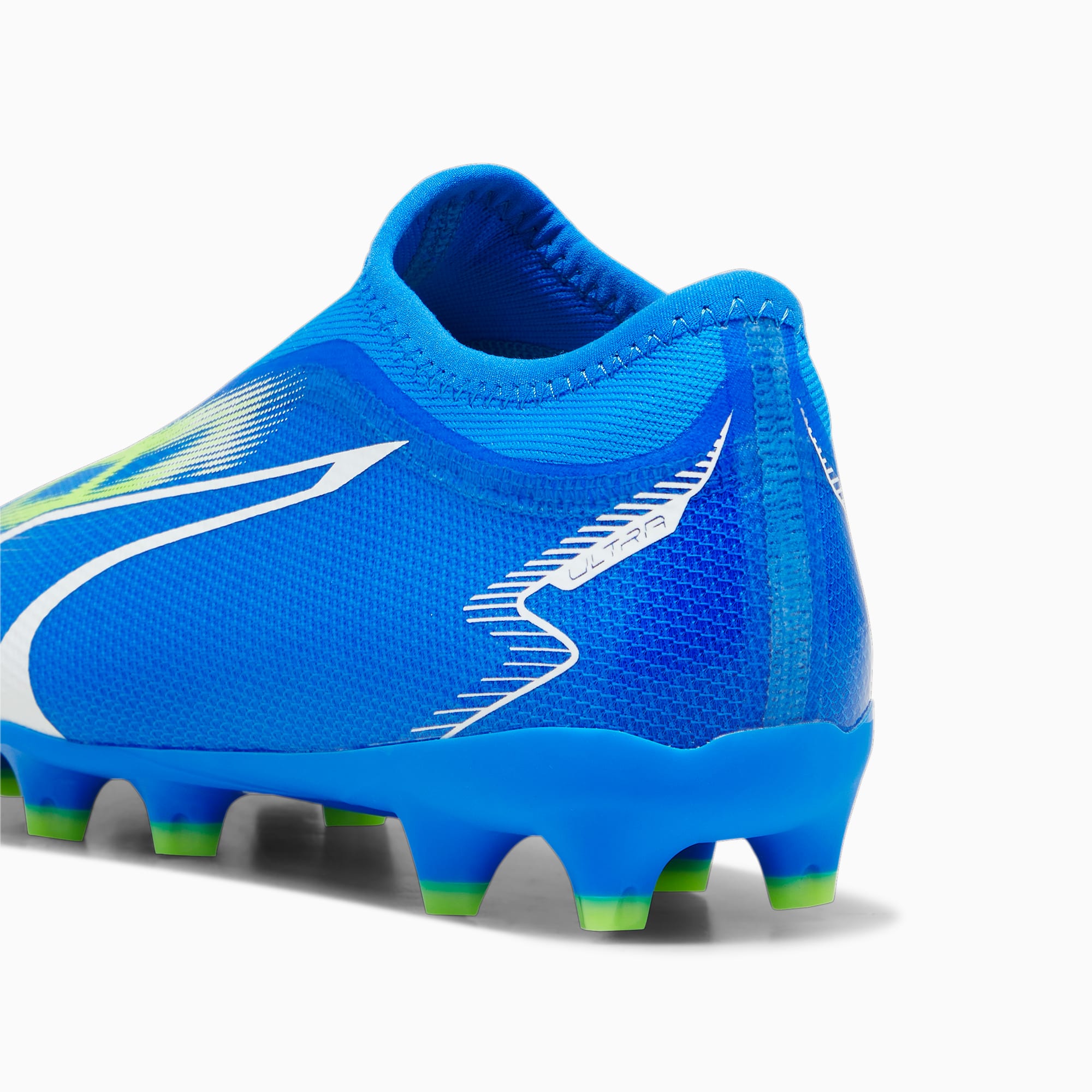 PUMA Ultra Match Ll FG/AG Youth Football Boots, Ultra Blue/White/Pro Green