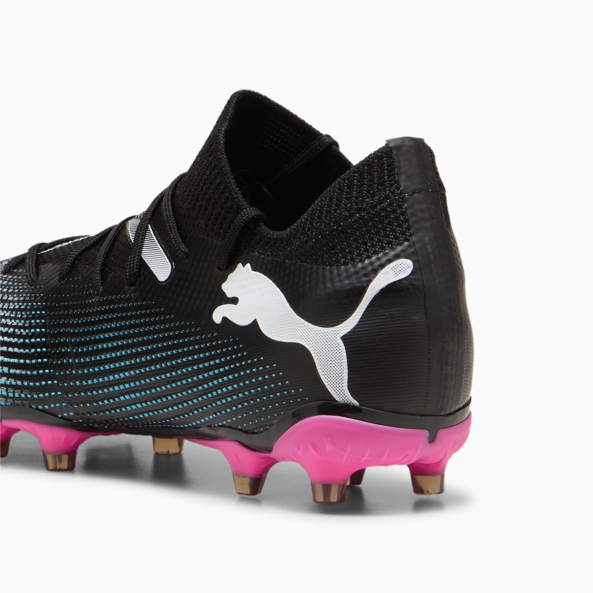 PUMA Future 7 Match FG/AG Women's Football Boots, Black/White/Poison Pink, Size 35,5, Shoes