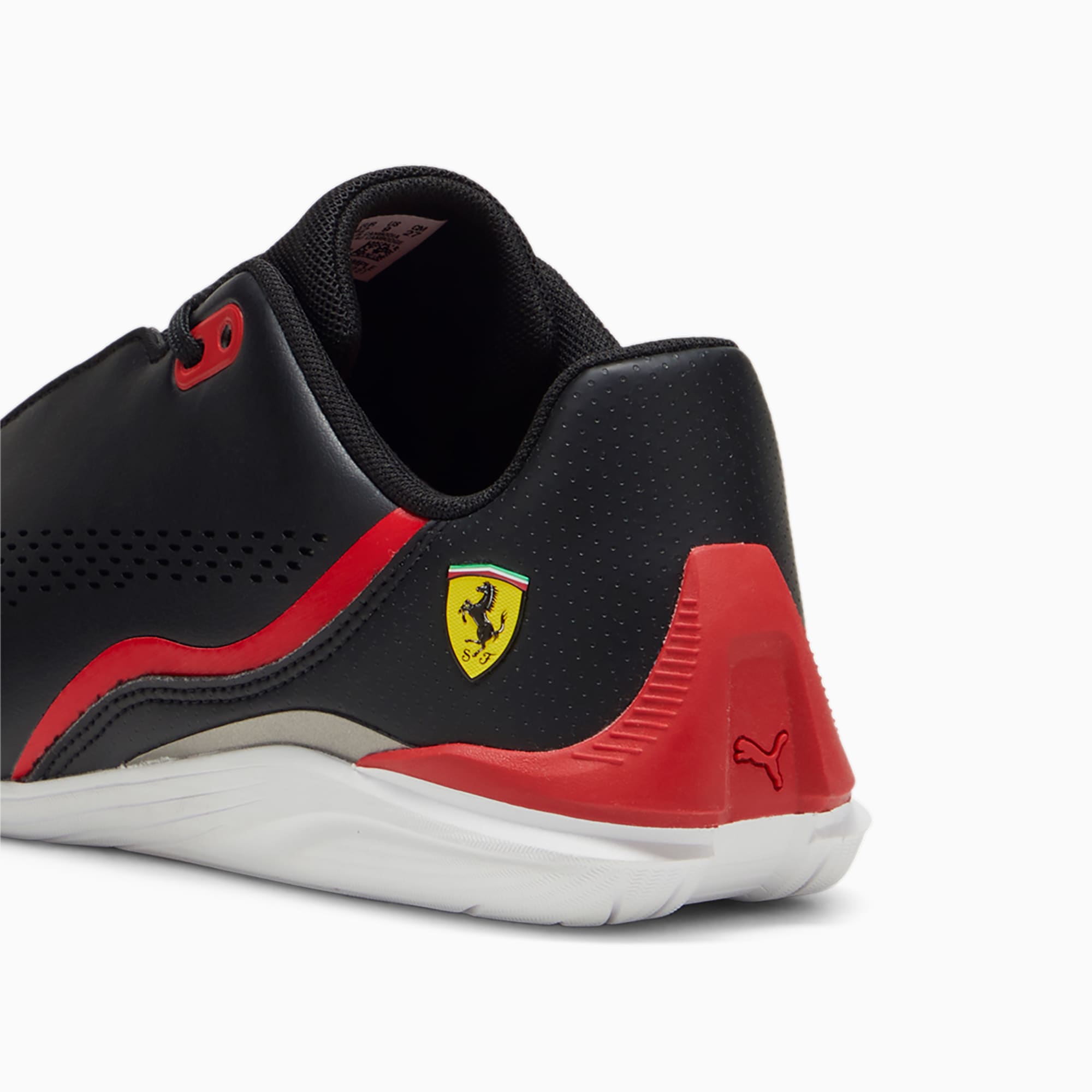 PUMA Chaussures De Sports Automobiles Drift Cat Decima Scuderia Ferrari, Noir/Rouge