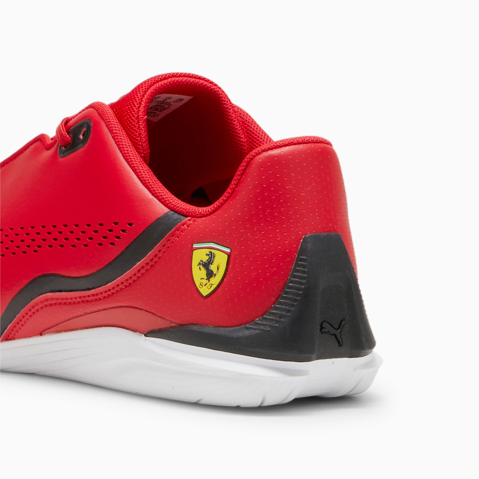 PUMA Chaussures De Sports Automobiles Drift Cat Decima Scuderia Ferrari, Rouge/Noir
