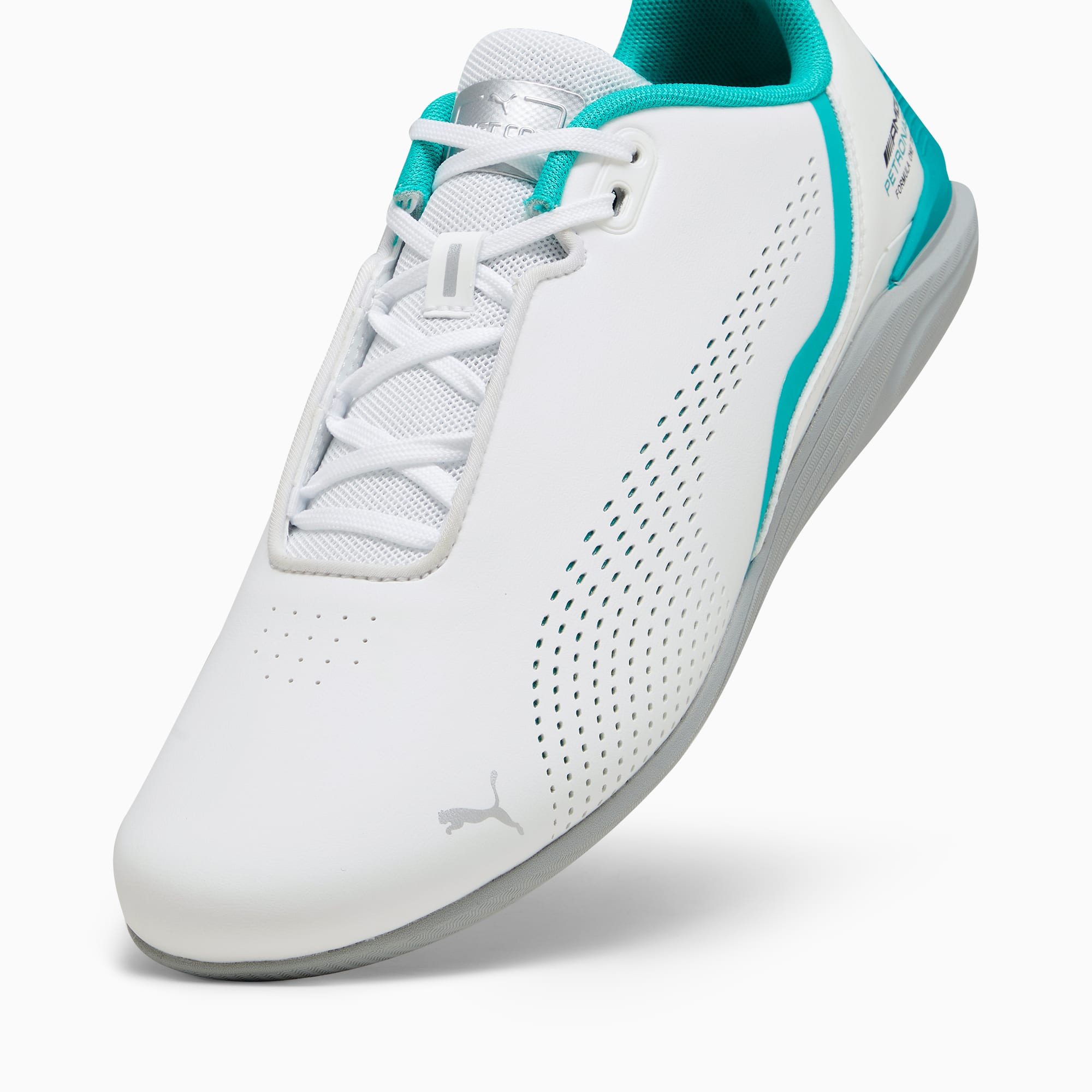 PUMA Mercedes-AMG Petronas Formule 1 Drift Cat Decima Motorsportschoenen Voor Dames, Wit/Groen