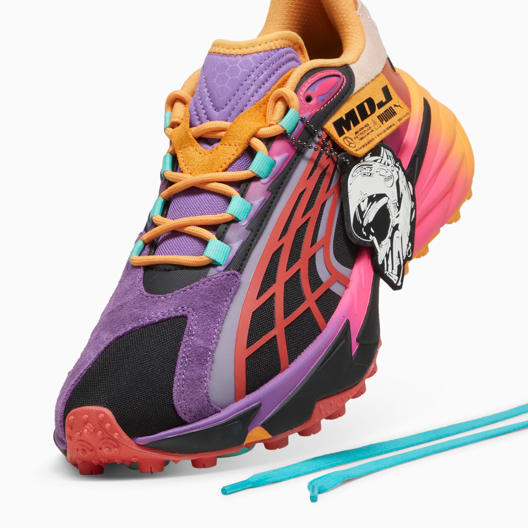 PUMA Mercedes-AMG Petronas Motorsport SPIREX x MDJ, Zwart
