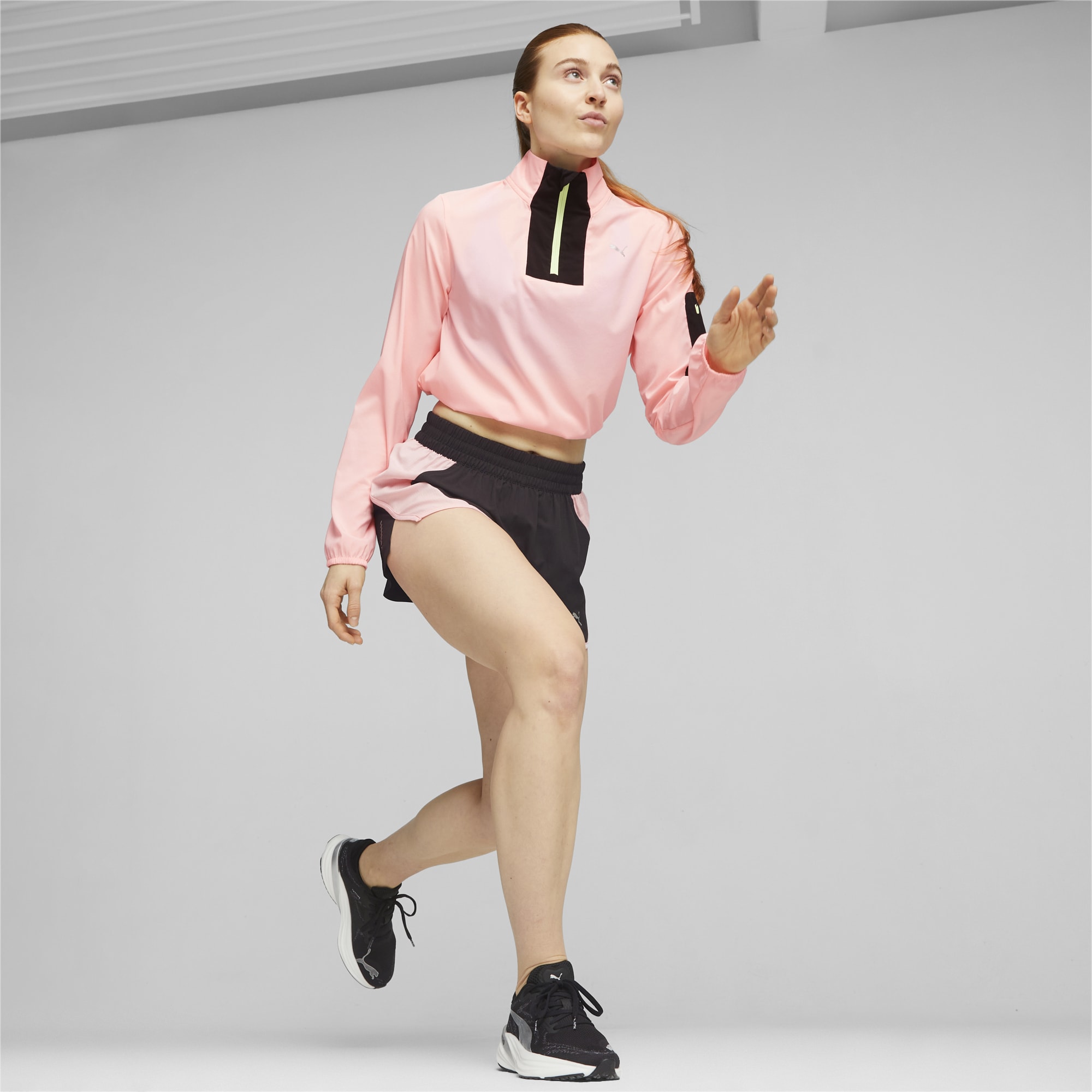 PUMA Chaussures De Running Magnify NITRO™ Femme, Noir/Blanc/Argent