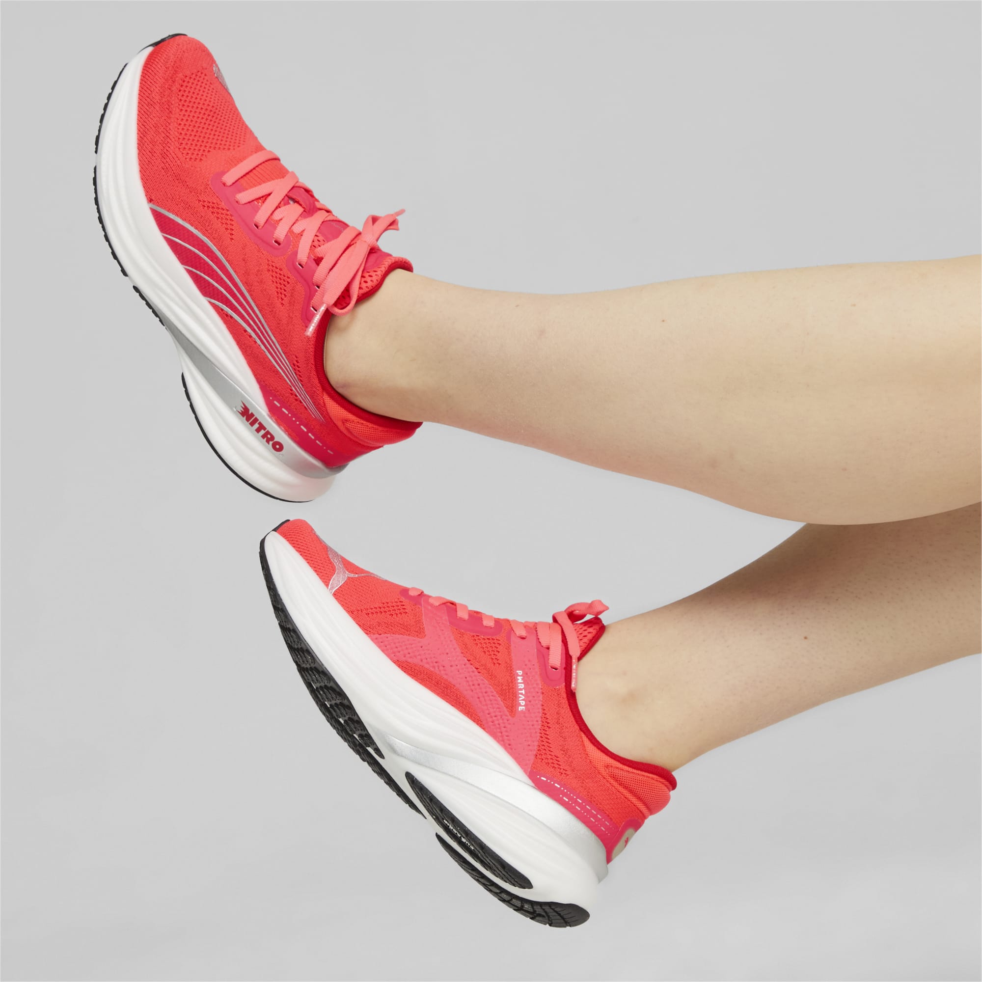 PUMA Magnify NITRO™ 2 Laufschuhe Damen, Rosa/Rot, Größe: 35.5, Schuhe