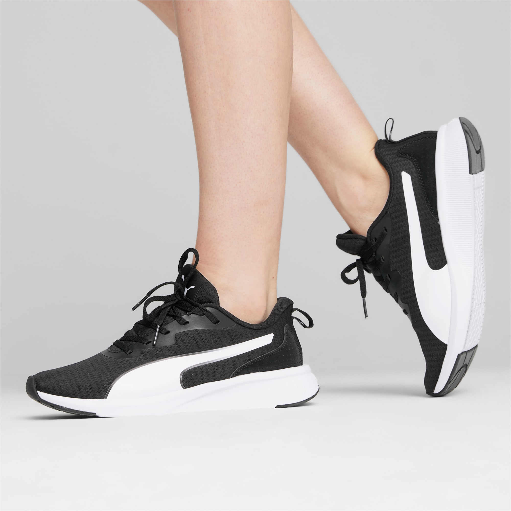PUMA Chaussures De Running Flyer Lite, Noir/Blanc