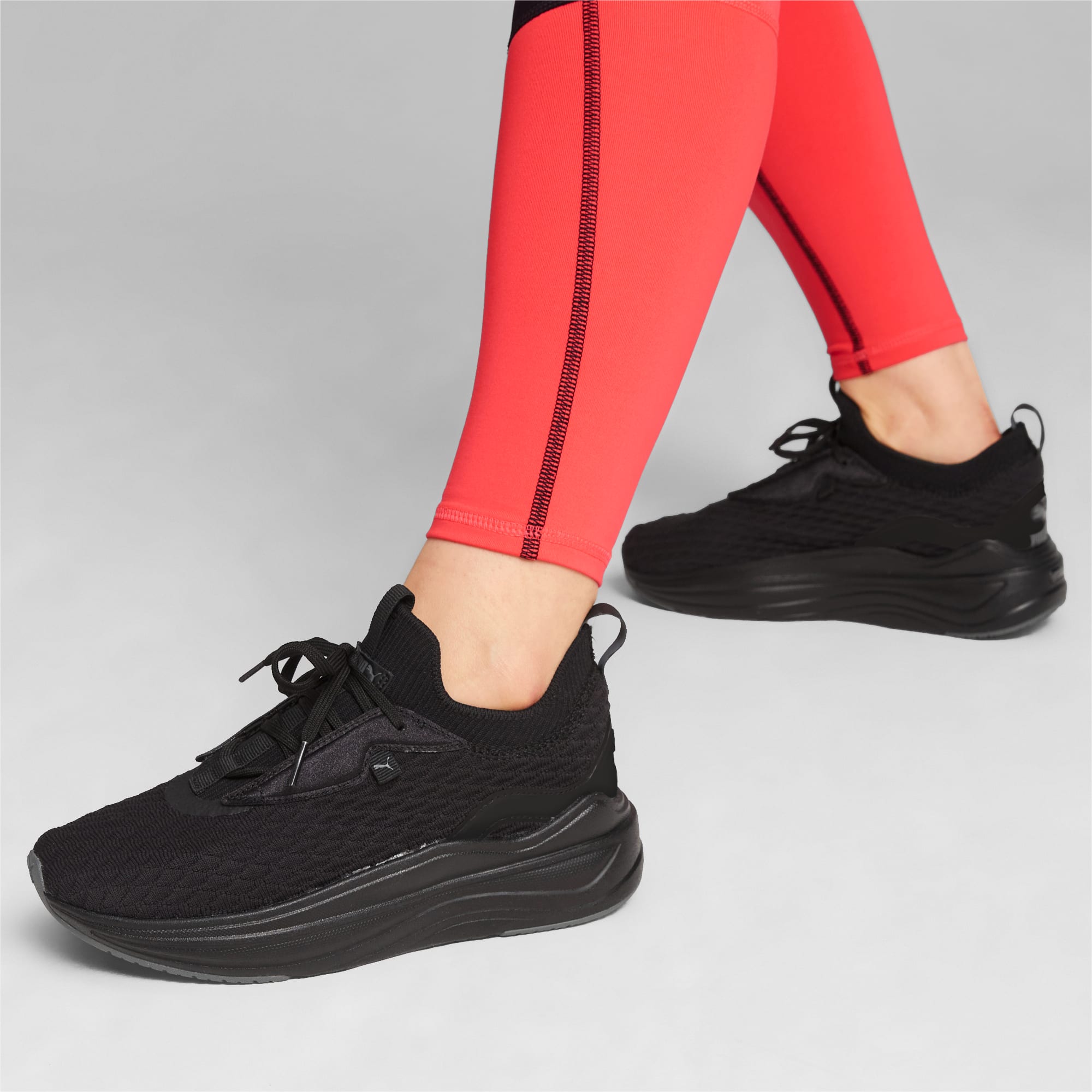 PUMA Chaussures De Running Softride Stakd Premium Femme, Noir/Gris