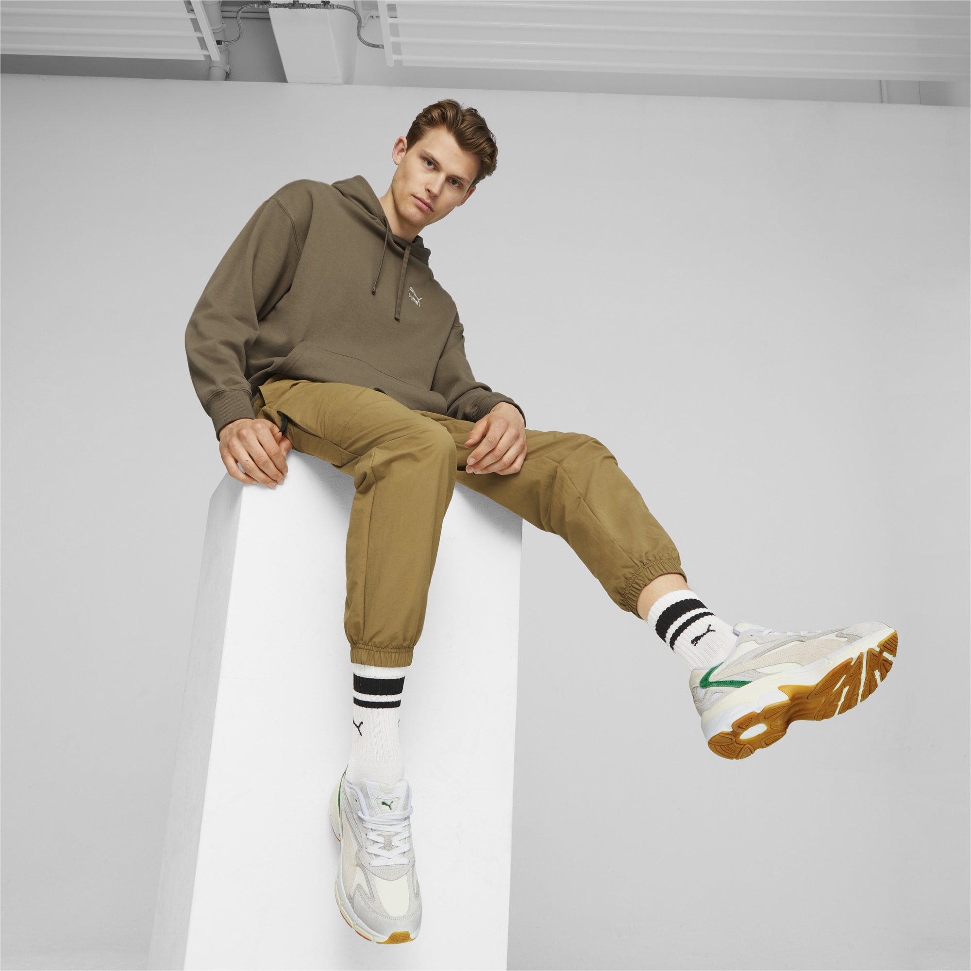 Men's PUMA Teveris Nitro Corduroy Sneakers, Warm White/Archive Green, Size 35,5, Shoes