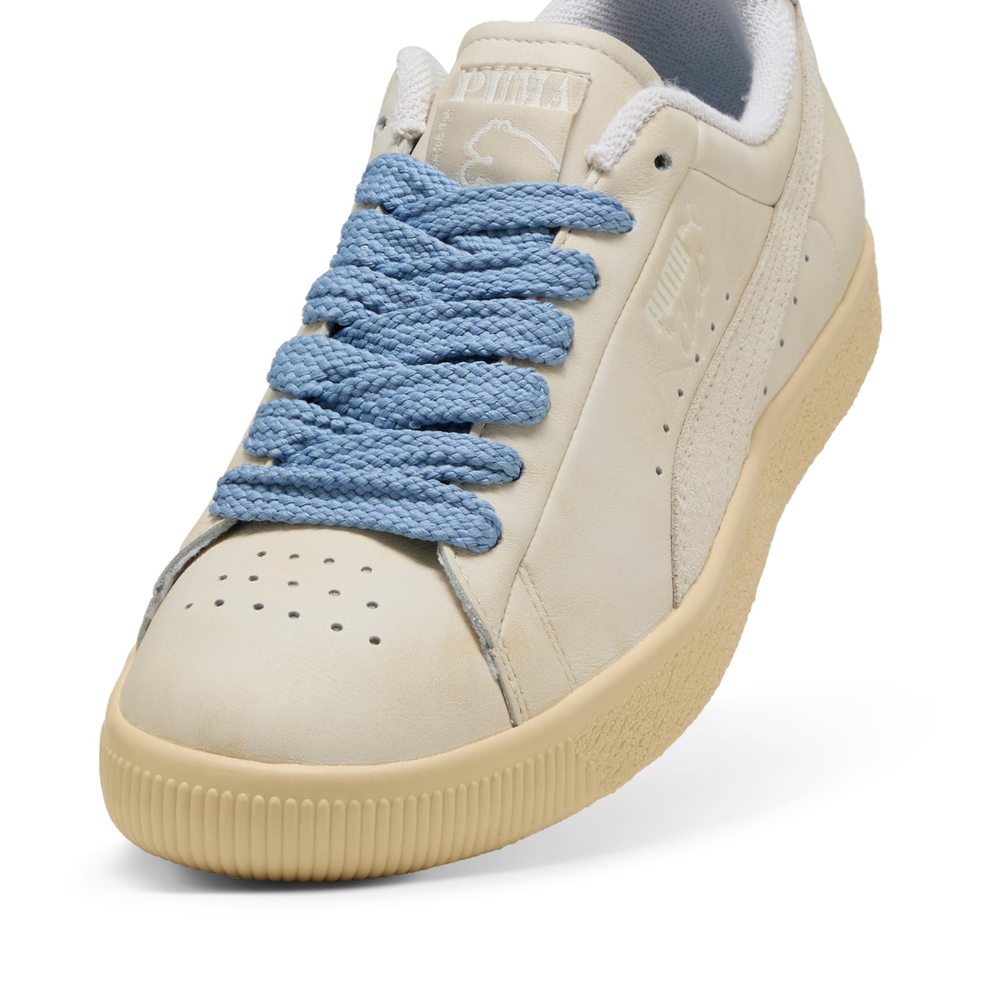 PUMA Clyde Basketball Nostalgia sneakers, Alpine Snow-Chamomile