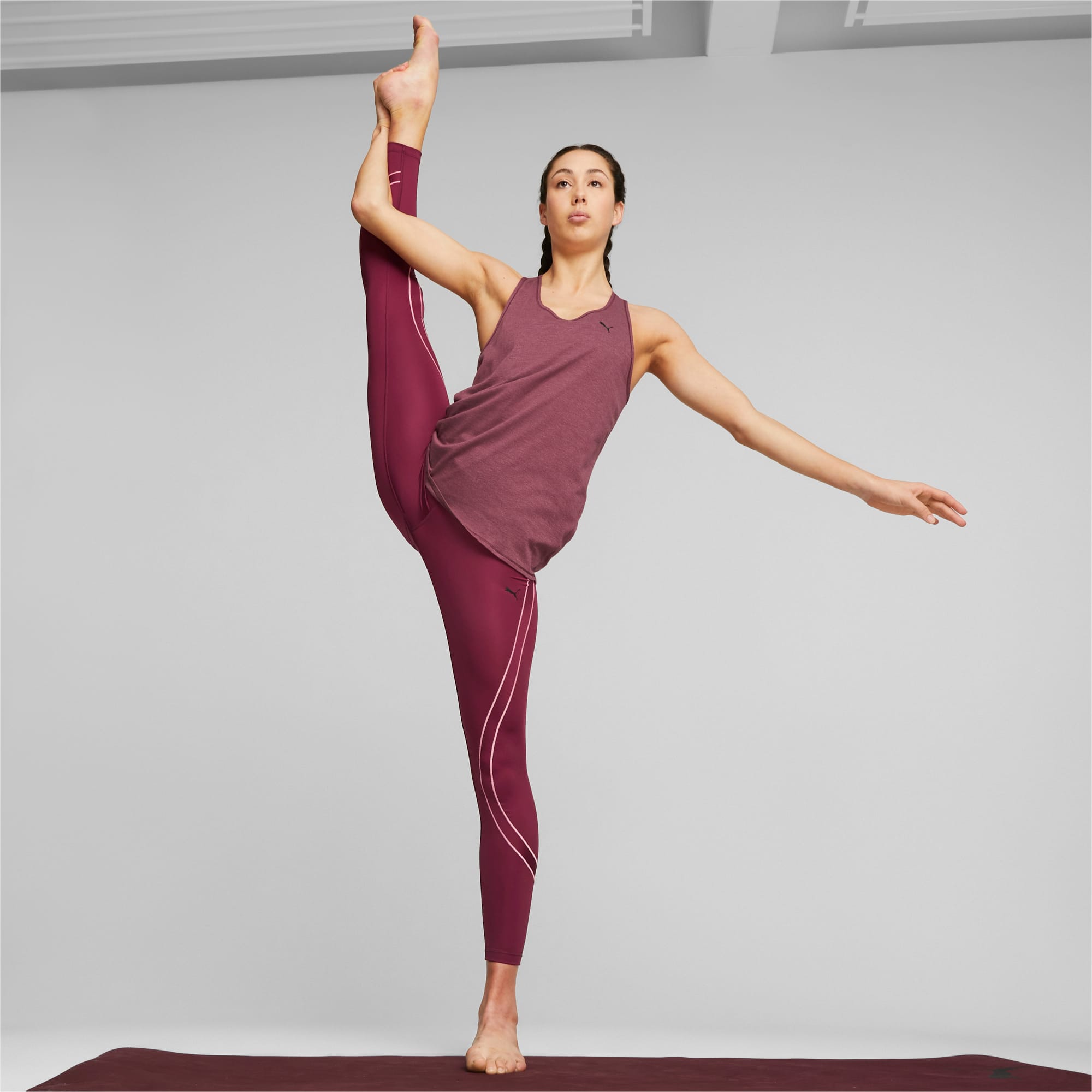 PUMA Haut De Yoga Studio Foundation Relax Femme/Bruyère