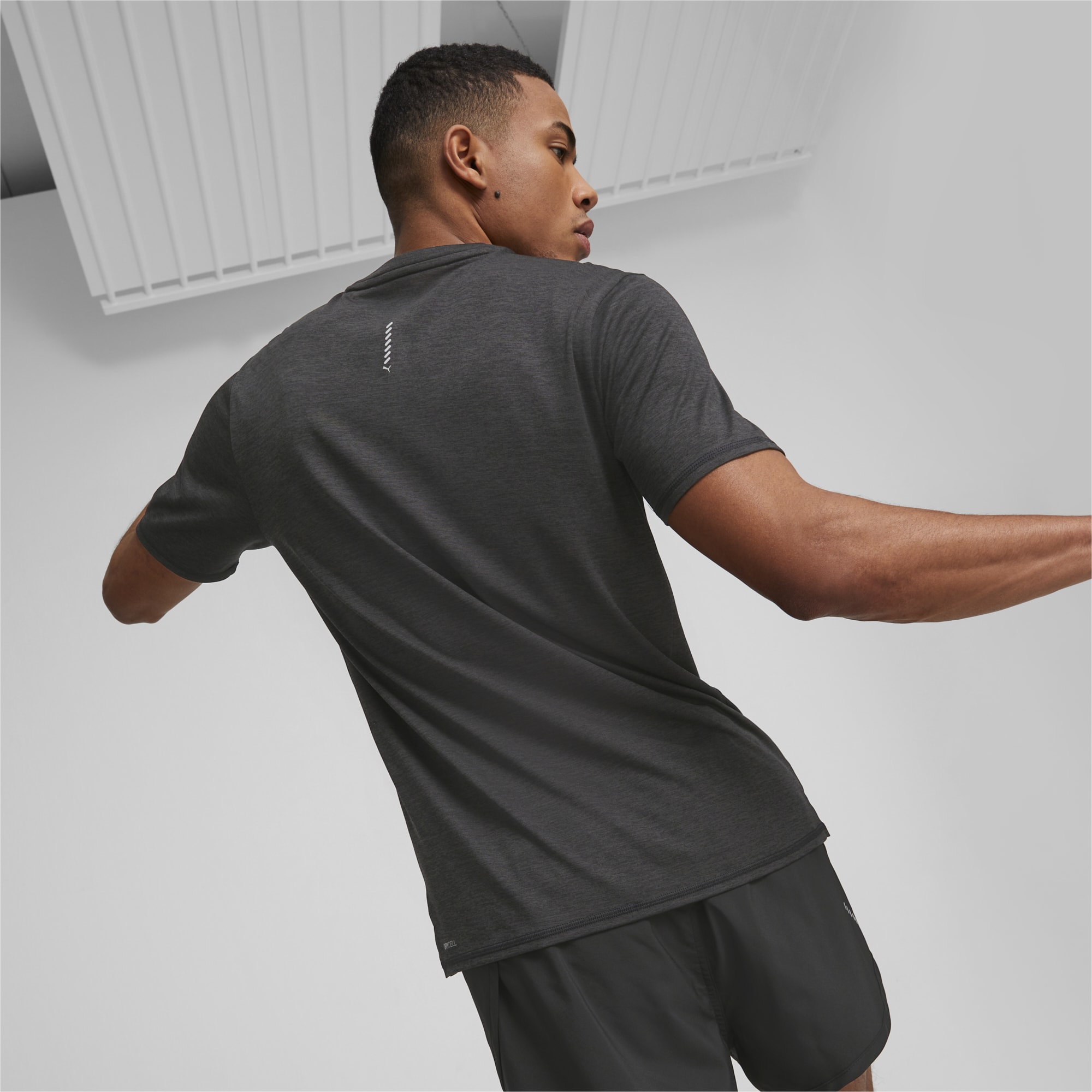 PUMA Camiseta De Running Jaspeada Run Favourite Para Hombre, Gris/Negro