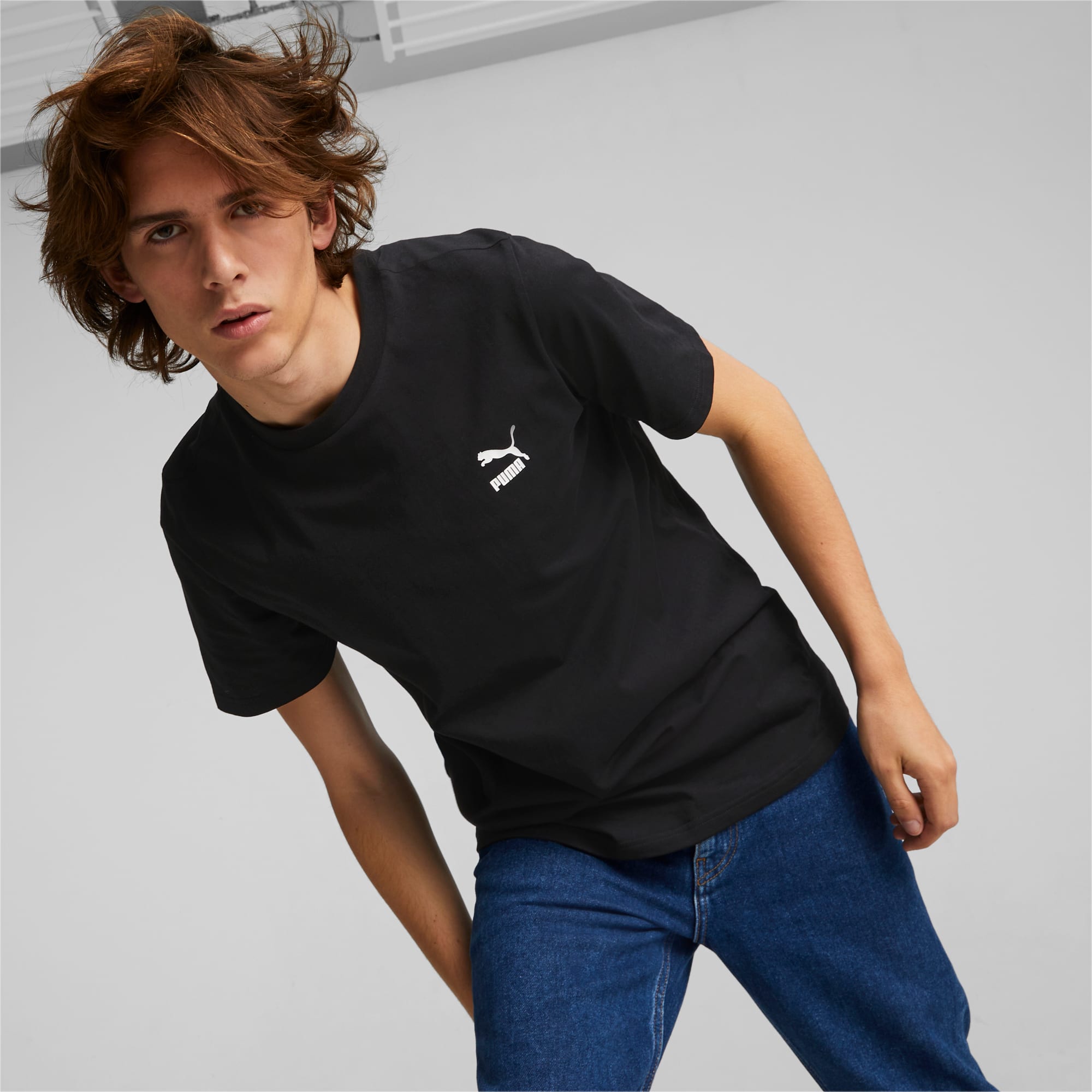 PUMA Classics Small Logo T-Shirt Men, Black, Size XS, Clothing