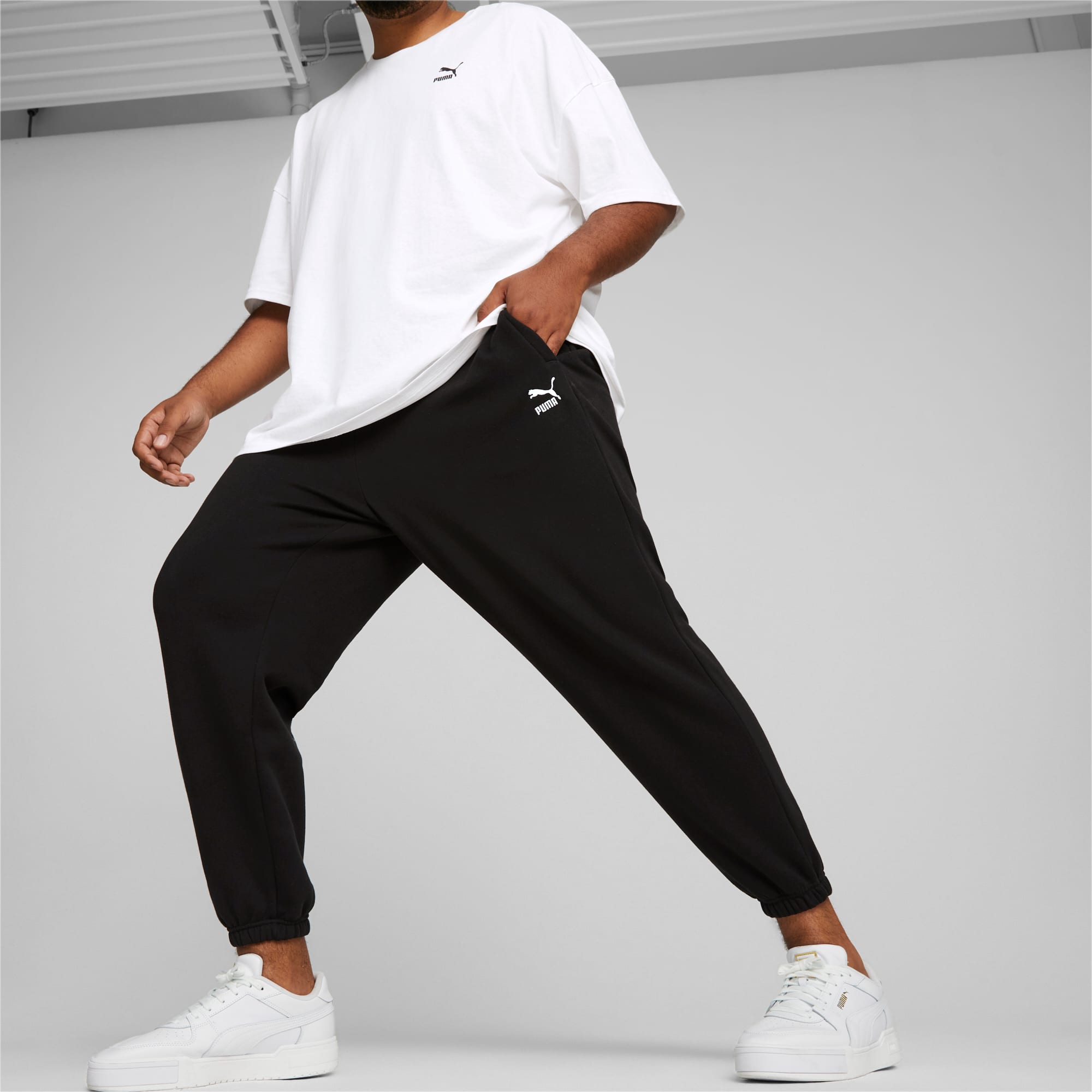 PUMA Classics Sweatpants Men, Black, Size XS, Clothing