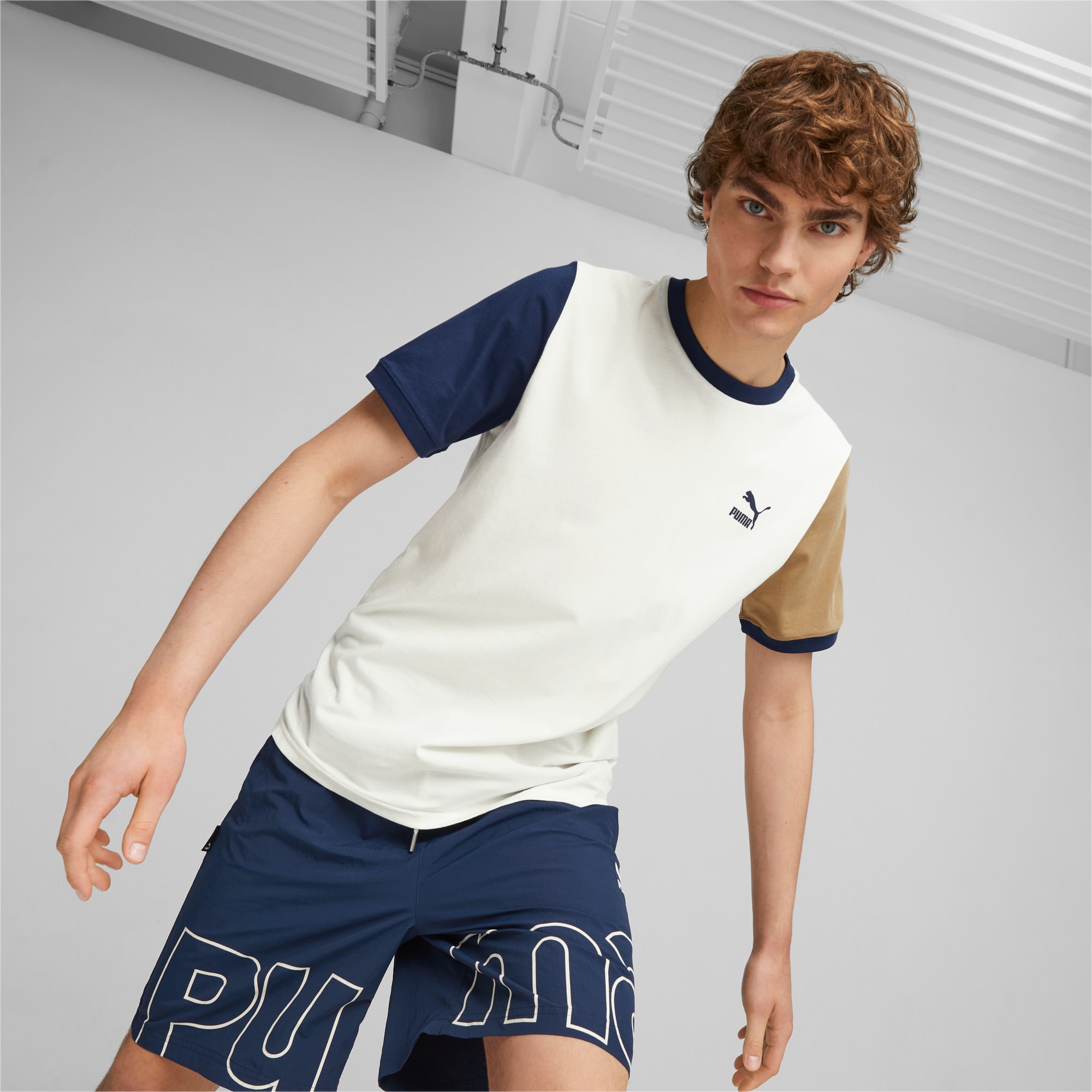 PUMA Classics Block T-Shirt Men, Warm White/Persian Blue, Size XS, Clothing
