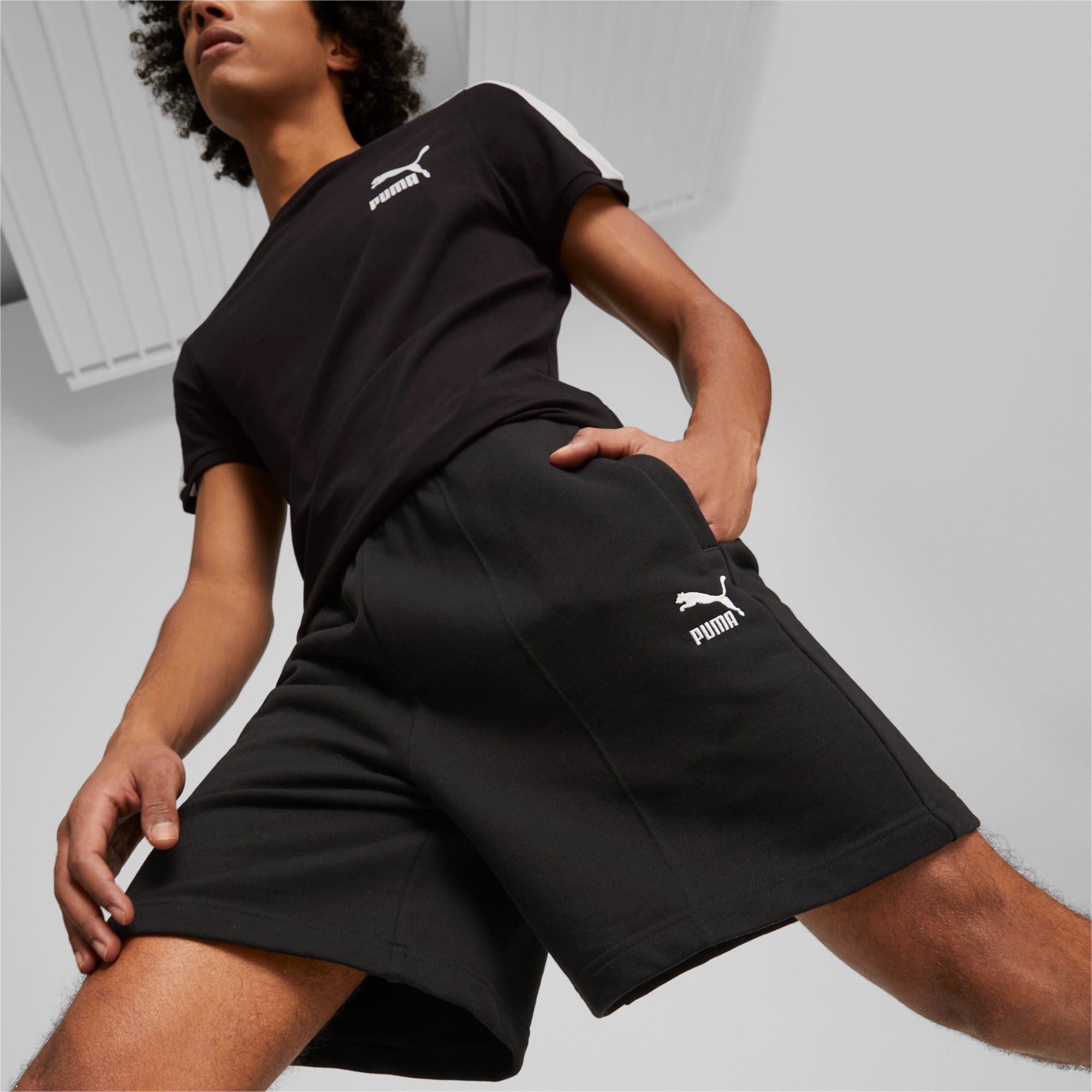PUMA Classics Pintuck 8 Shorts Men, Black, Size XS, Clothing