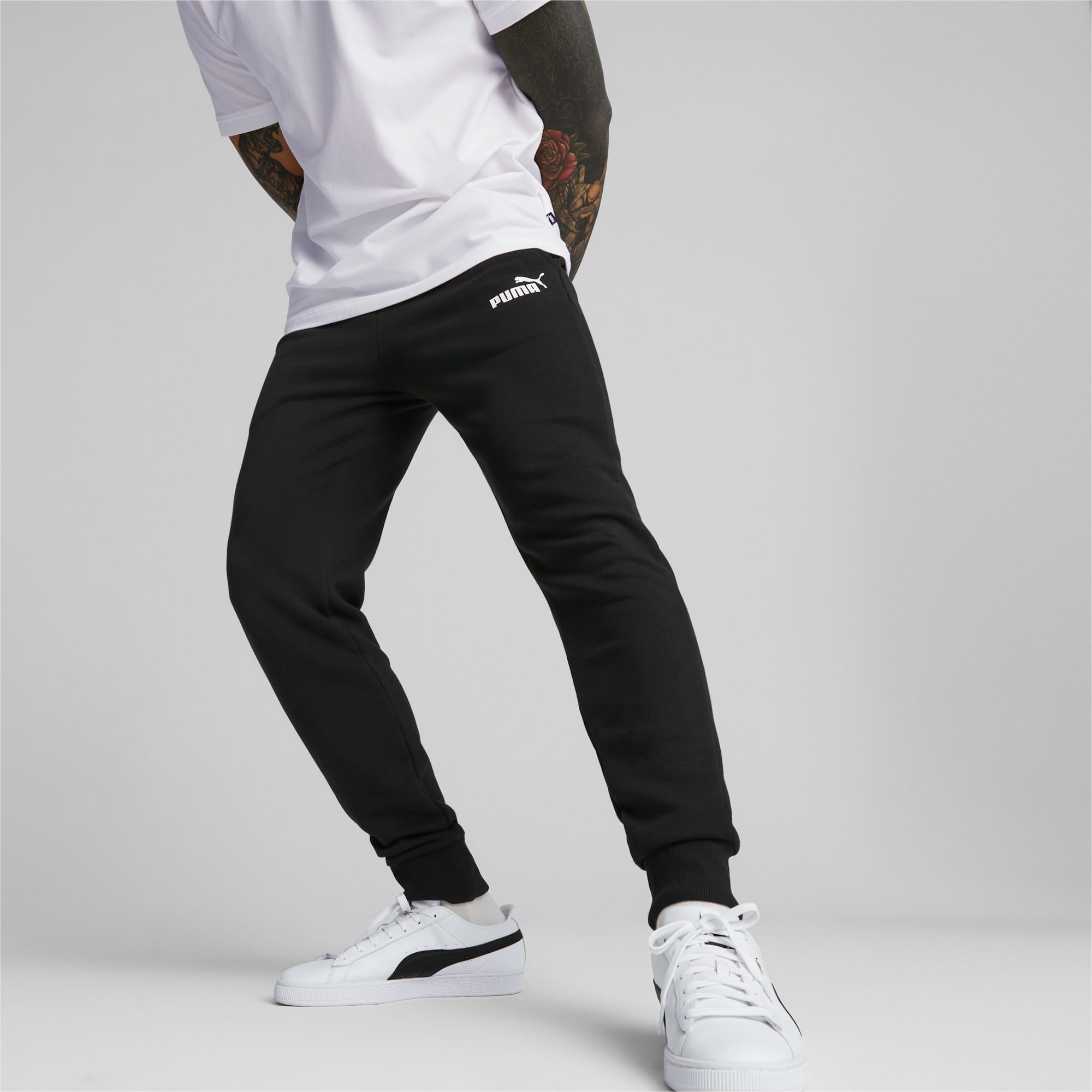 PUMA Essentials Logo Sweatpants Men, Black, Size M, Clothing