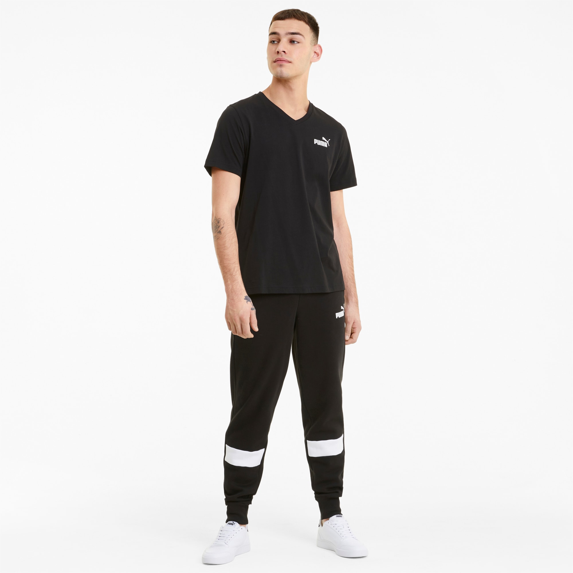 PUMA Essentials V-Neck T-Shirt Men, Black, Size XL, Clothing