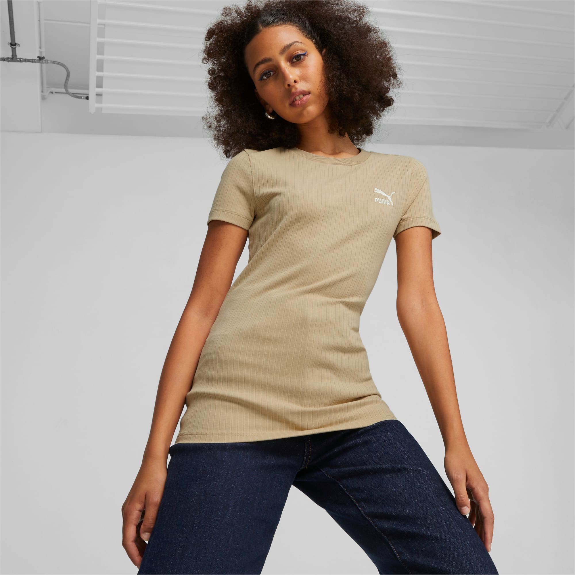 PUMA Classics Geribbeld Slim-fit T-shirt Voor Dames, Sand Dune