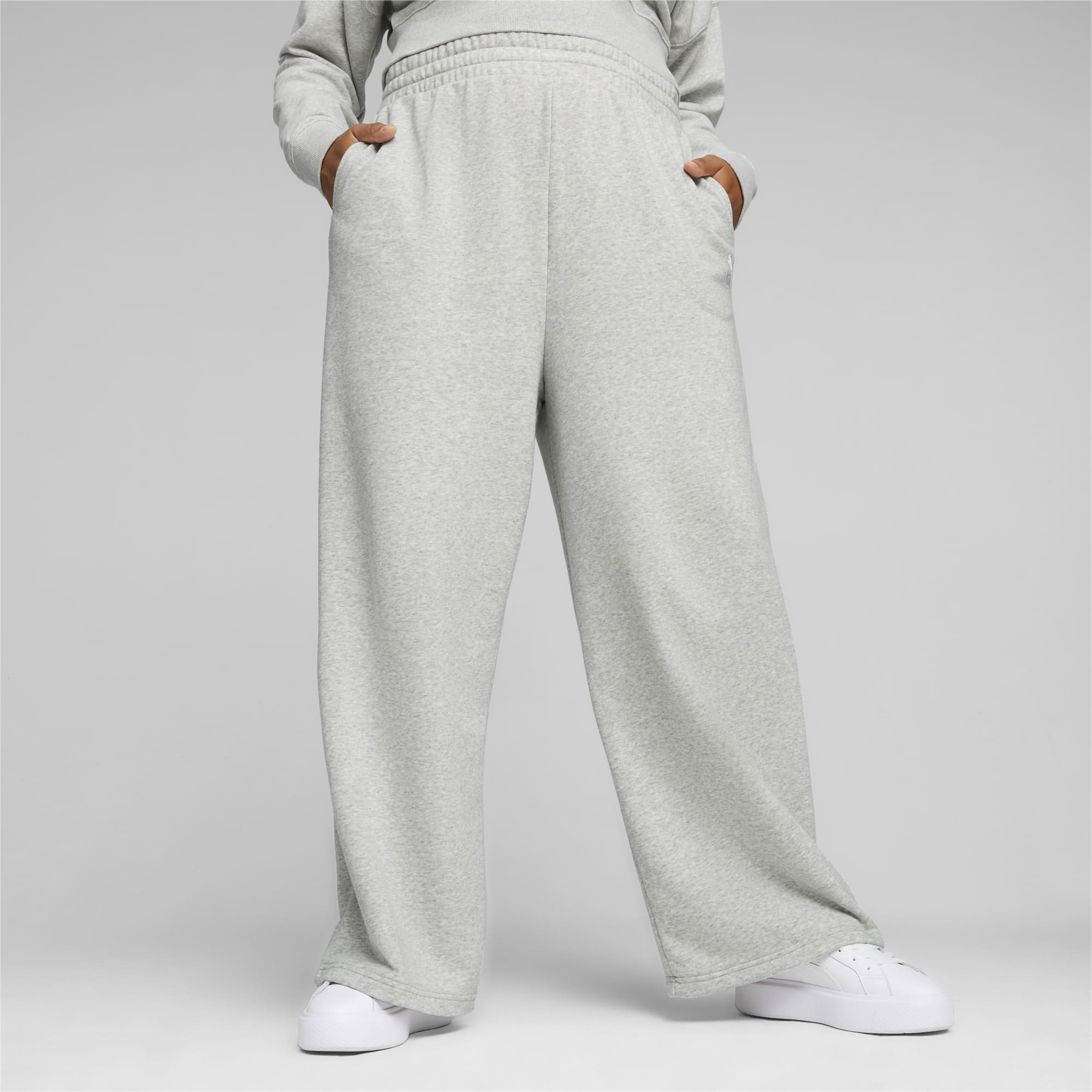 PUMA Classics Women's Relaxed Sweatpants, Light Grey Heather, Size XS, Clothing