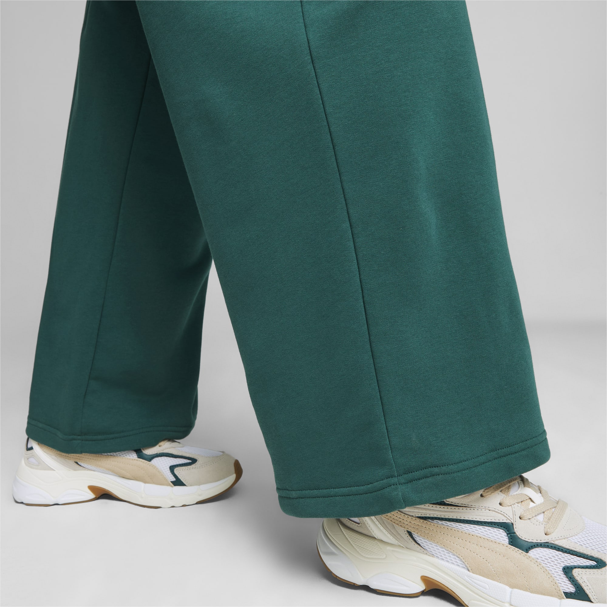 PUMA Classics Women's Relaxed Sweatpants, Malachite, Size XL, Clothing