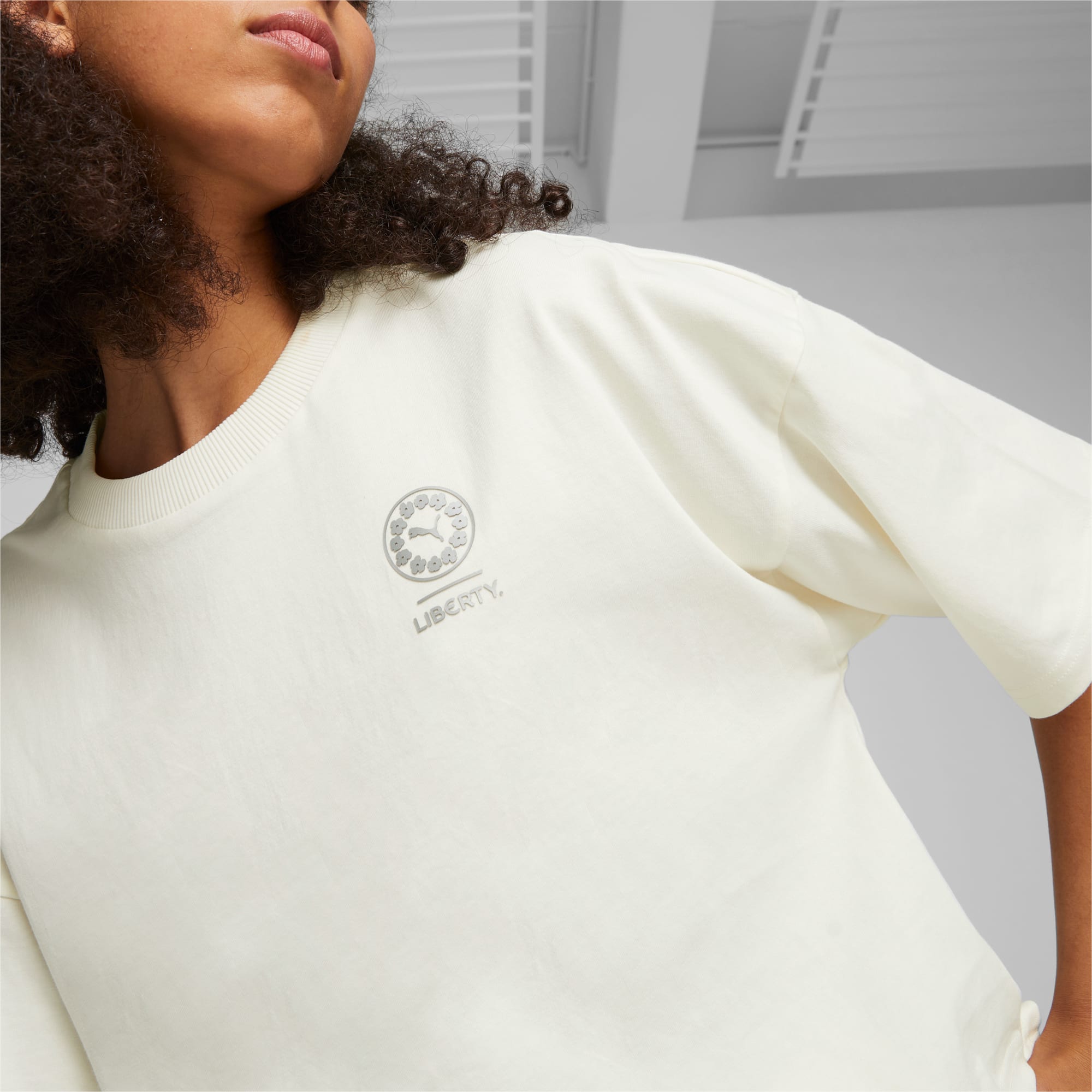 PUMA X LIBERTY T-shirt Met Grafische Print Voor Dames, Wit