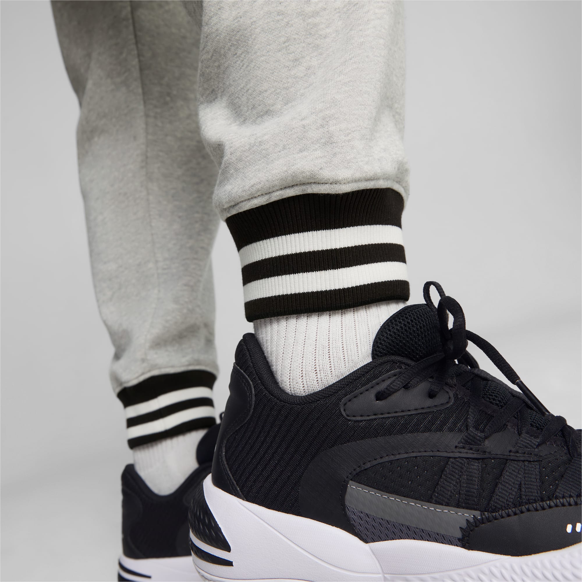 Men's PUMA Franchise Core Basketball Sweatpants, Light Grey Heather/Black
