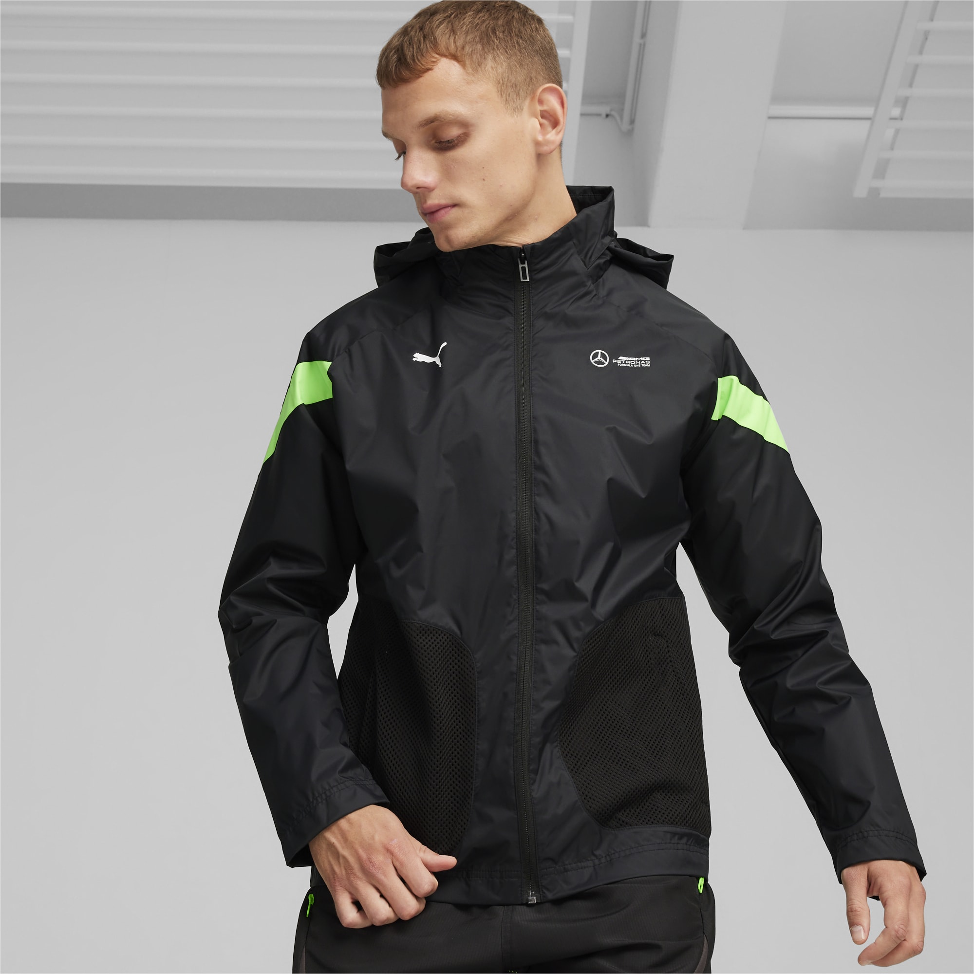 PUMA Mercedes-Amg Petronas Motorsport Men's Woven Jacket, Black, Size S, Clothing