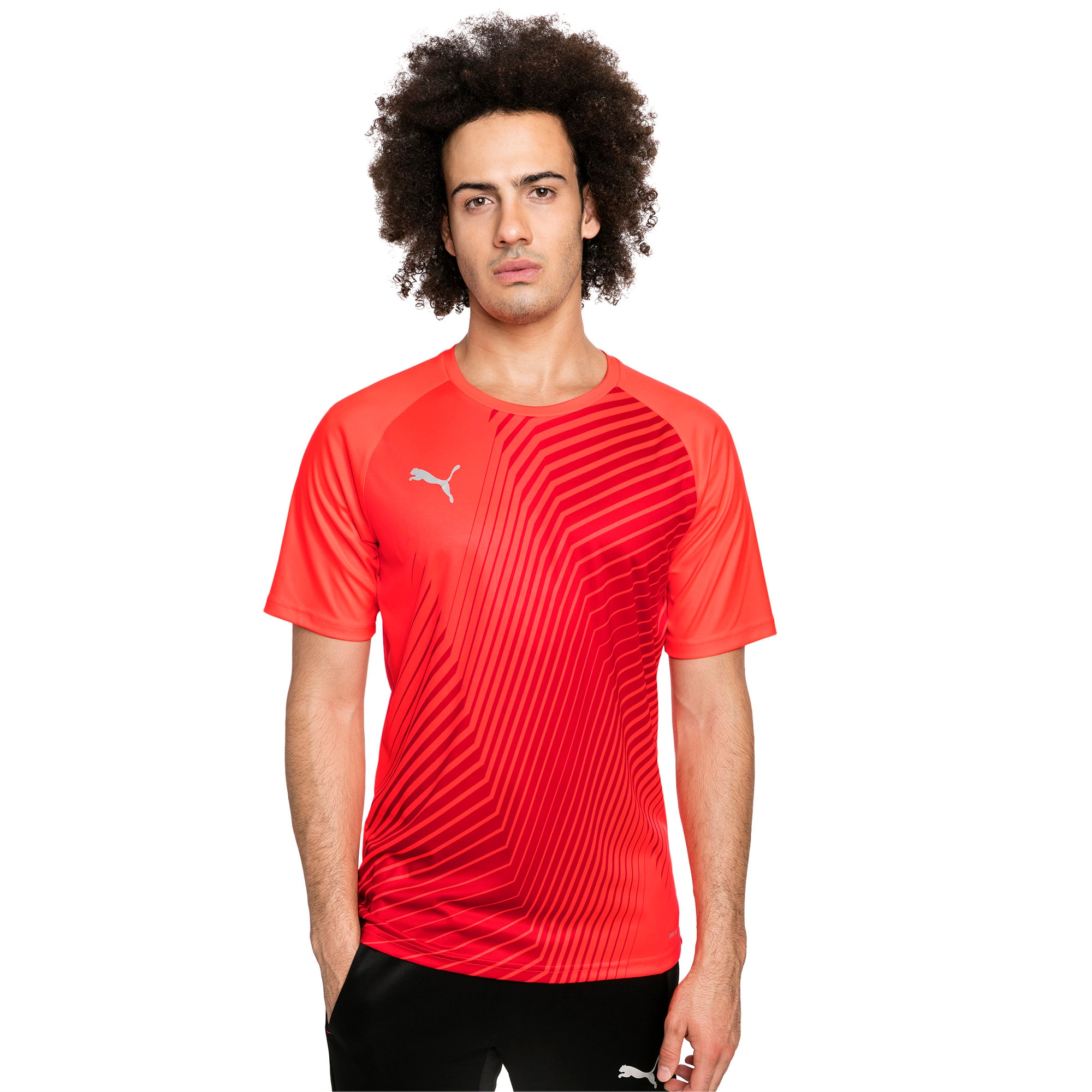 PUMA T-Shirt de foot ftblNXT Core Graphic pour Homme, Rouge/Noir, Taille L, Vêtements