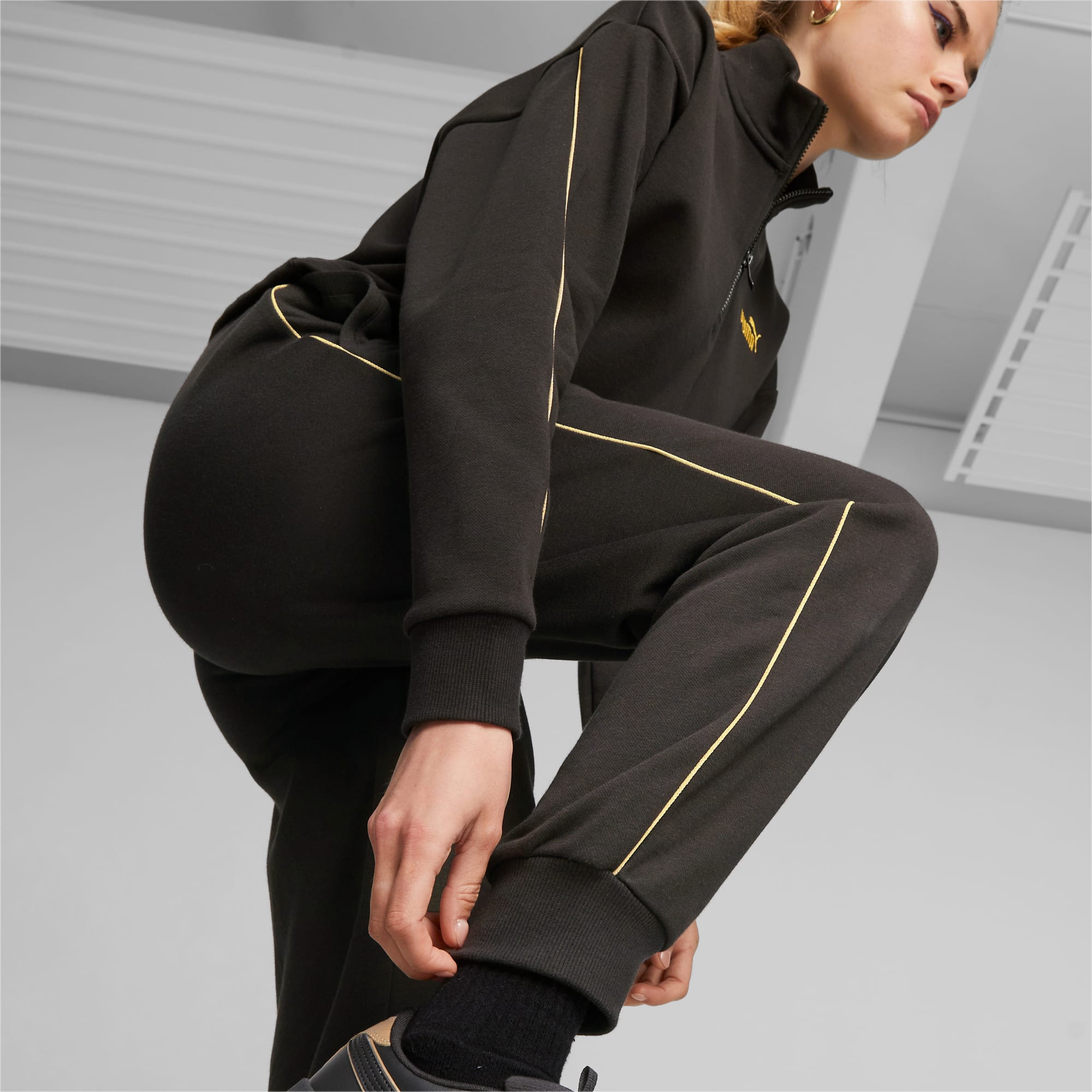 PUMA Ess+ Minimal Gold Women's Sweatpants, Black