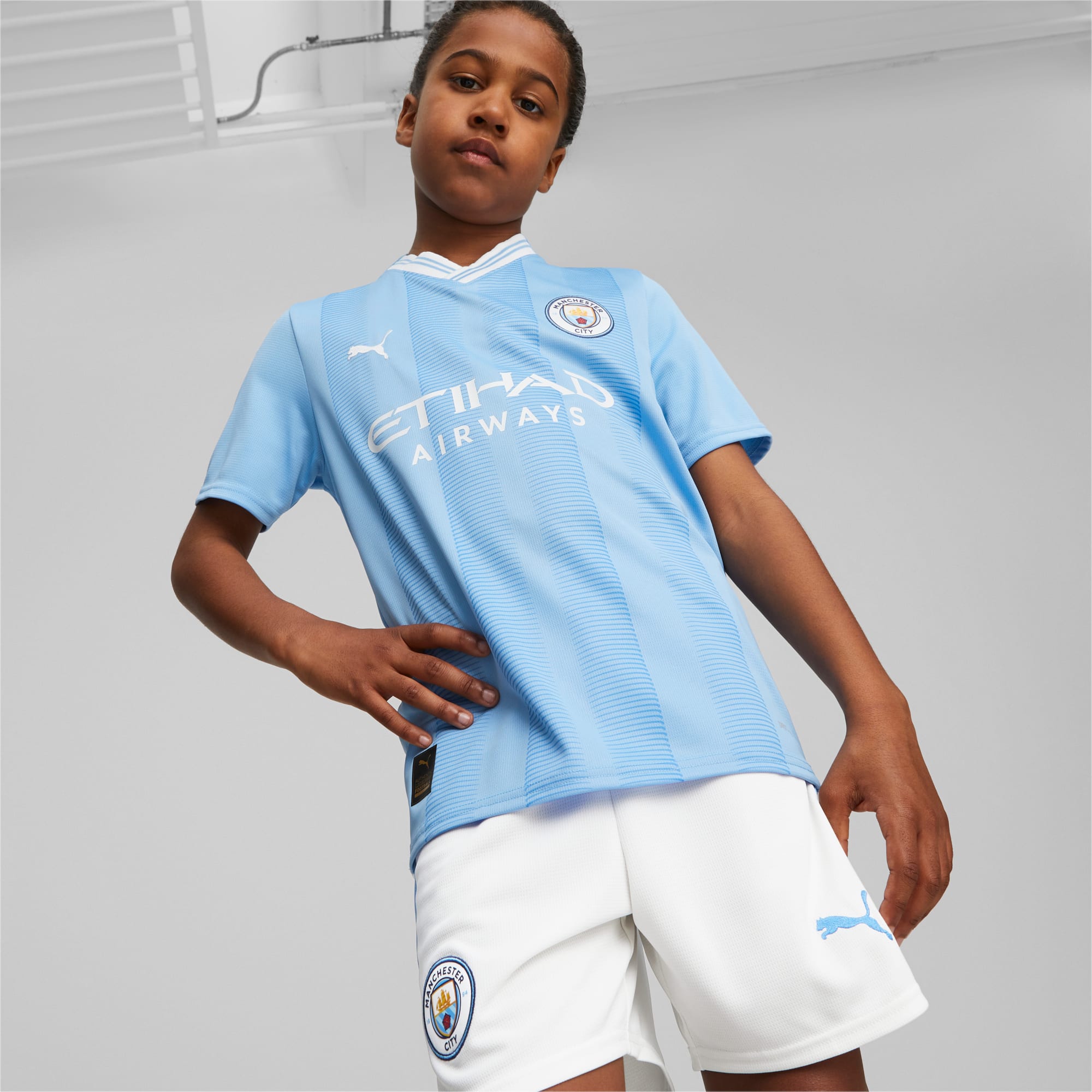 PUMA Manchester City 23/24 Home Jersey Youth, Light Blue/White, Size 176, Clothing