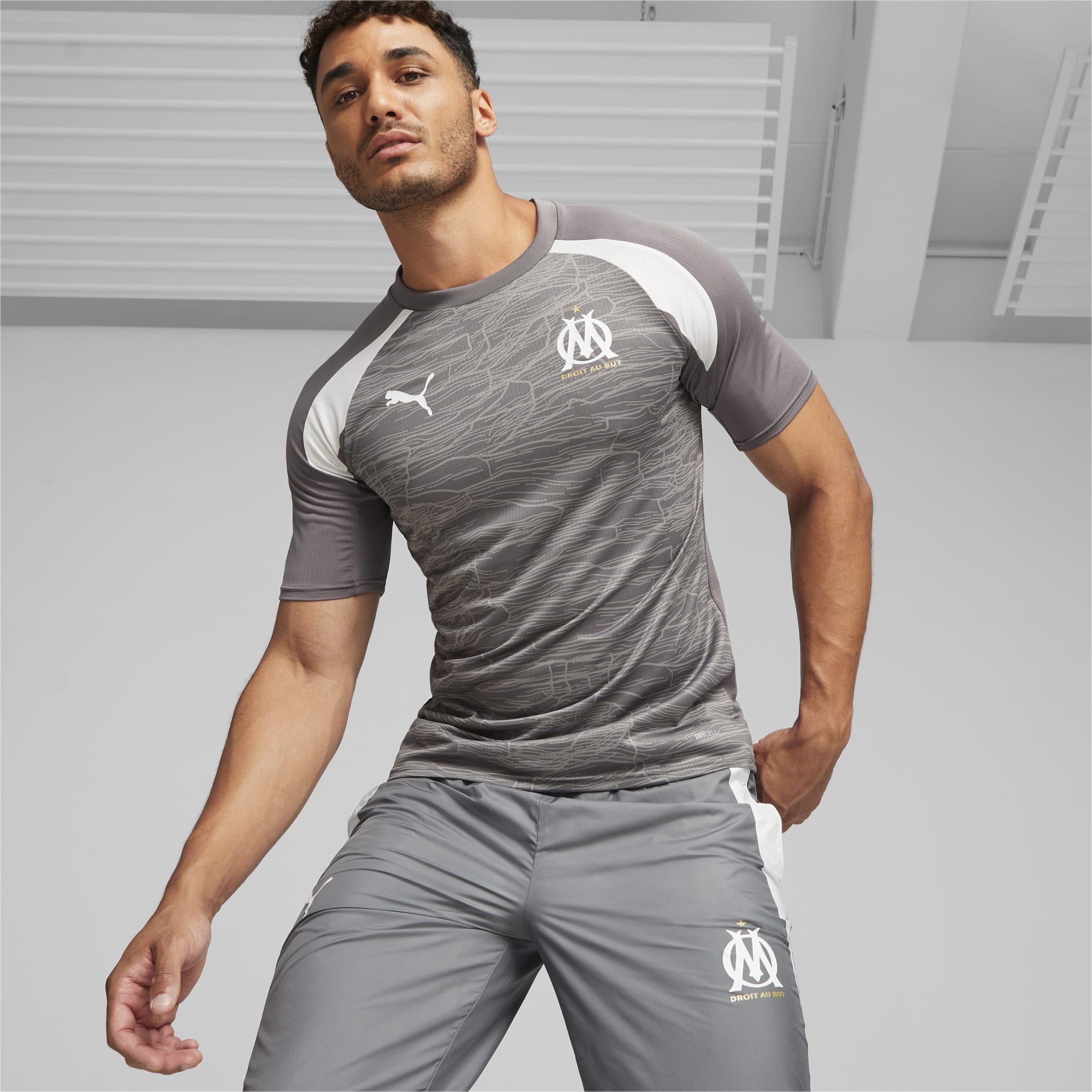 Men's PUMA Olympique De Marseille Prematch Football Jersey, White/Cool Dark Grey, Size XS, Clothing