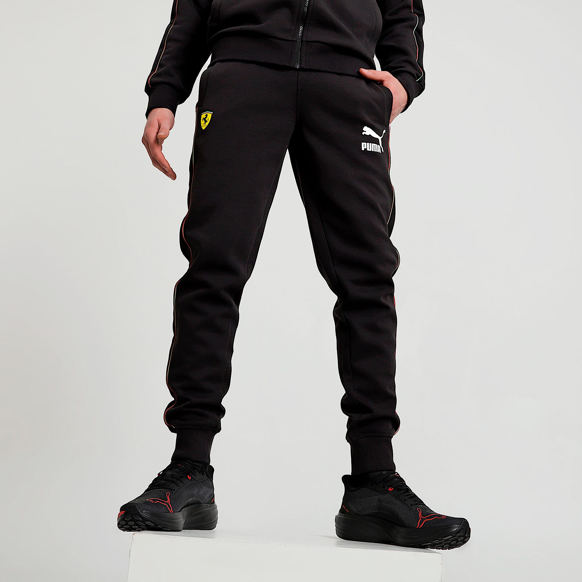 Puma ferrari joggers shop