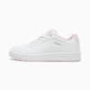 Sneaker PUMA bianca da donna con dettagli rosa e chiusura con lacci.