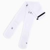 Weisse PUMA Socken für Erwachsene mit schwarzen Streifen oben und schwarzen Inschriften.