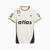 Wit PUMA shirt heren met 'atlas' print, merklogo's en Duitse vlag kleuren.