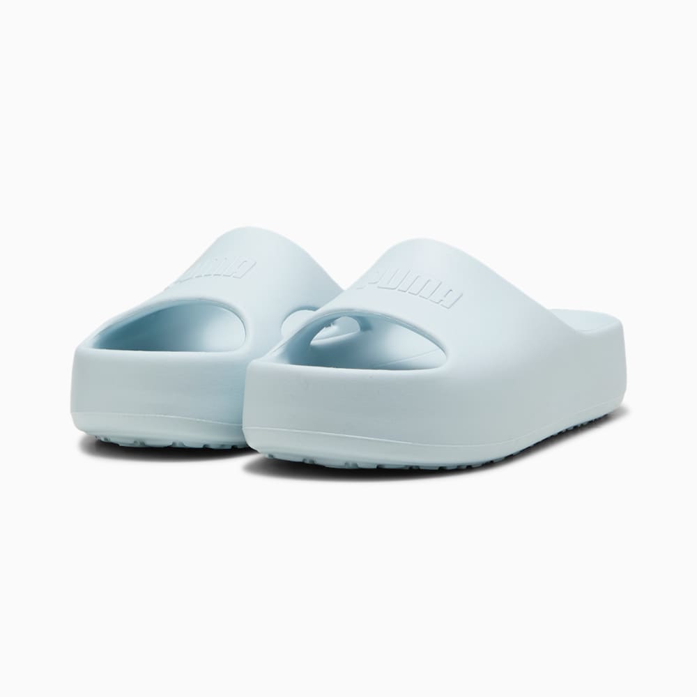 Puma slides platform top