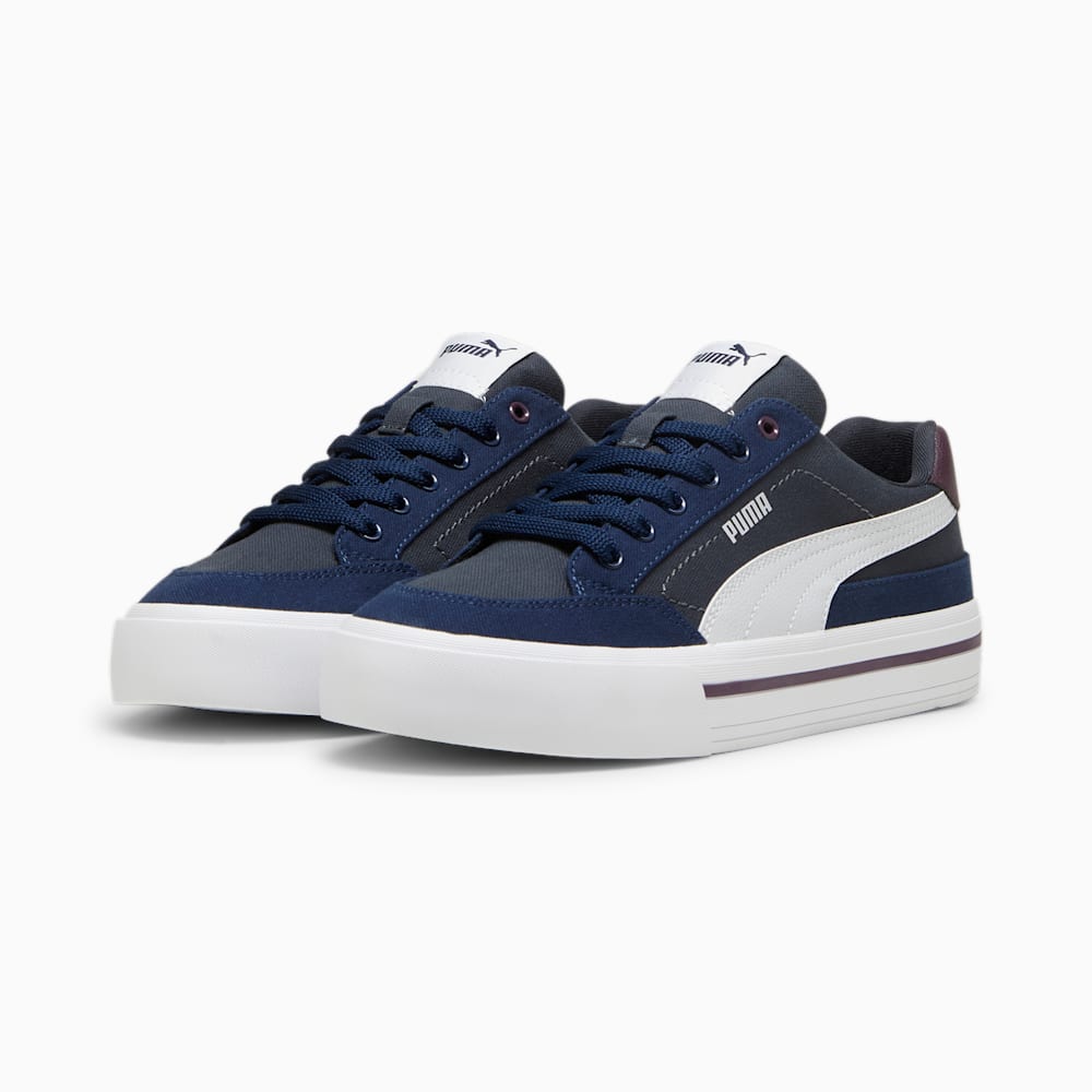 Court Classic Vulcanised Formstrip Unisex Sneakers
