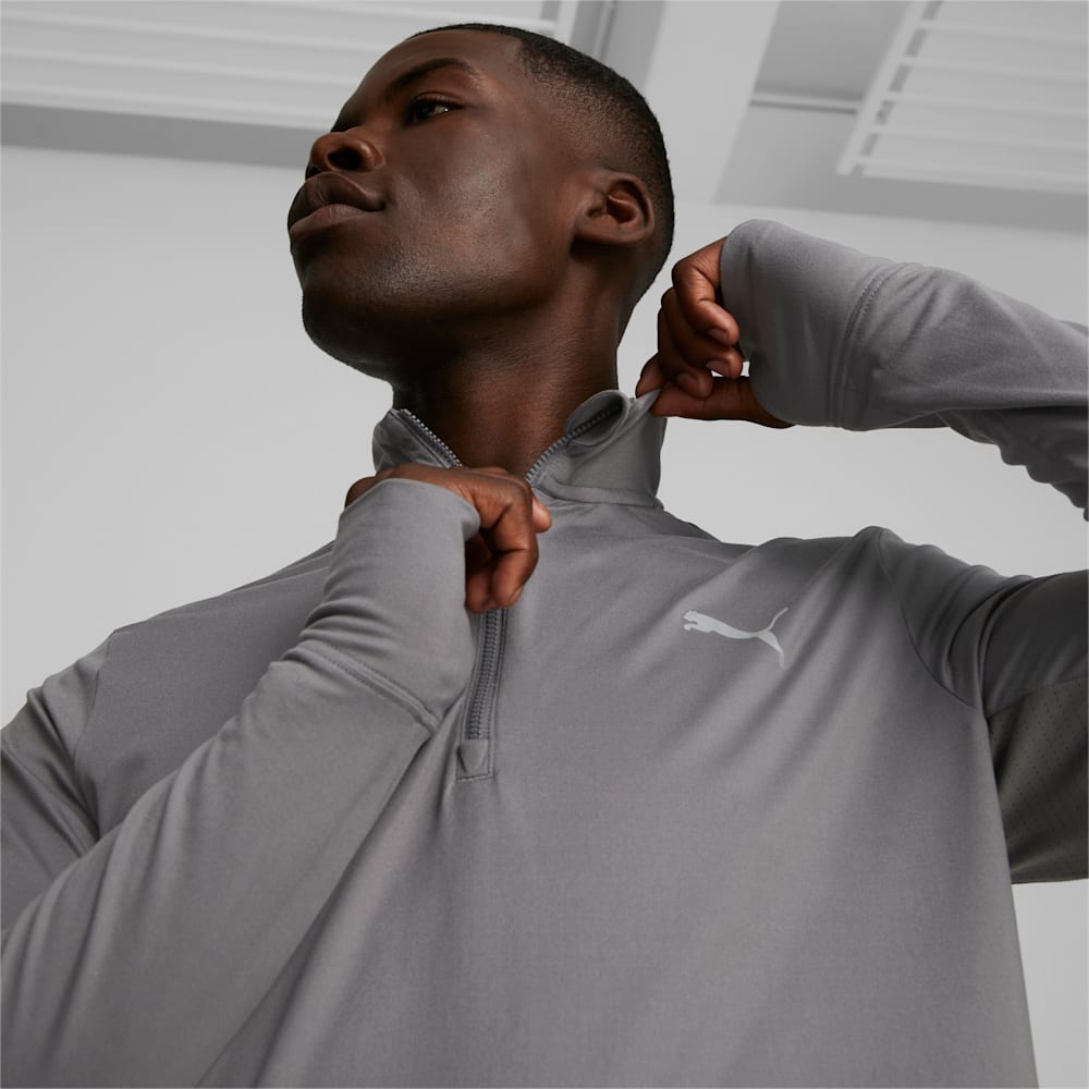 RUN FAVOURITE Quarter Zip Men s Running Tee