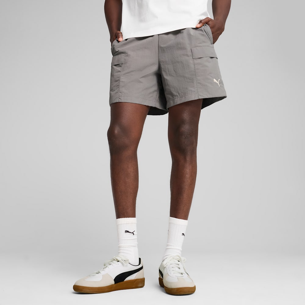 WARDROBE ESSENTIALS Men's Relaxed 6" Cargo Shorts, Cast Iron, large