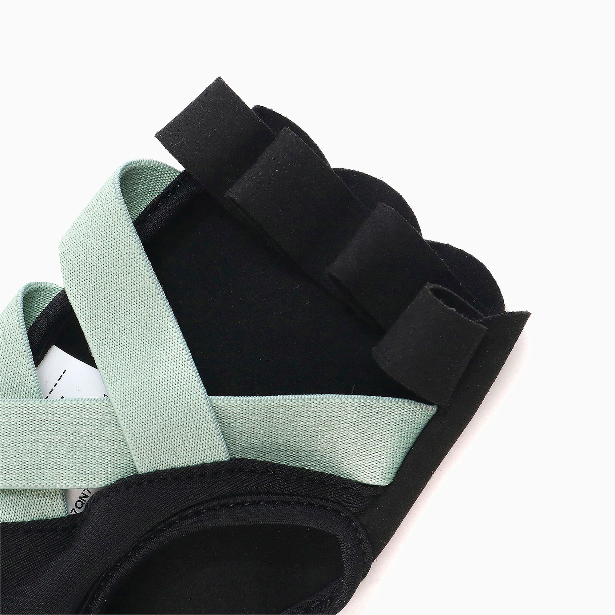 Puma hand gloves for gym 2025