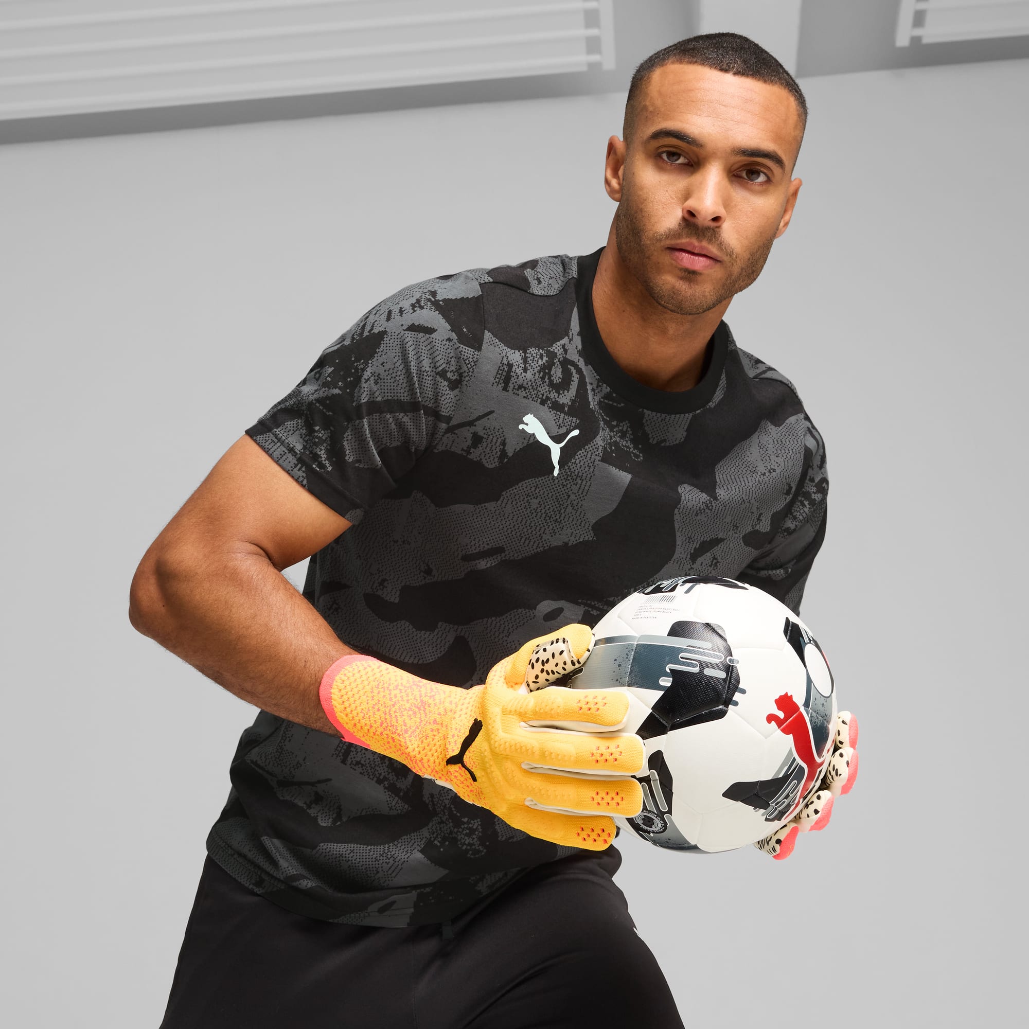 FUTURE ULTIMATE TRICKS NC Goalkeeper Gloves, Sunset Glow-Sun Stream, large