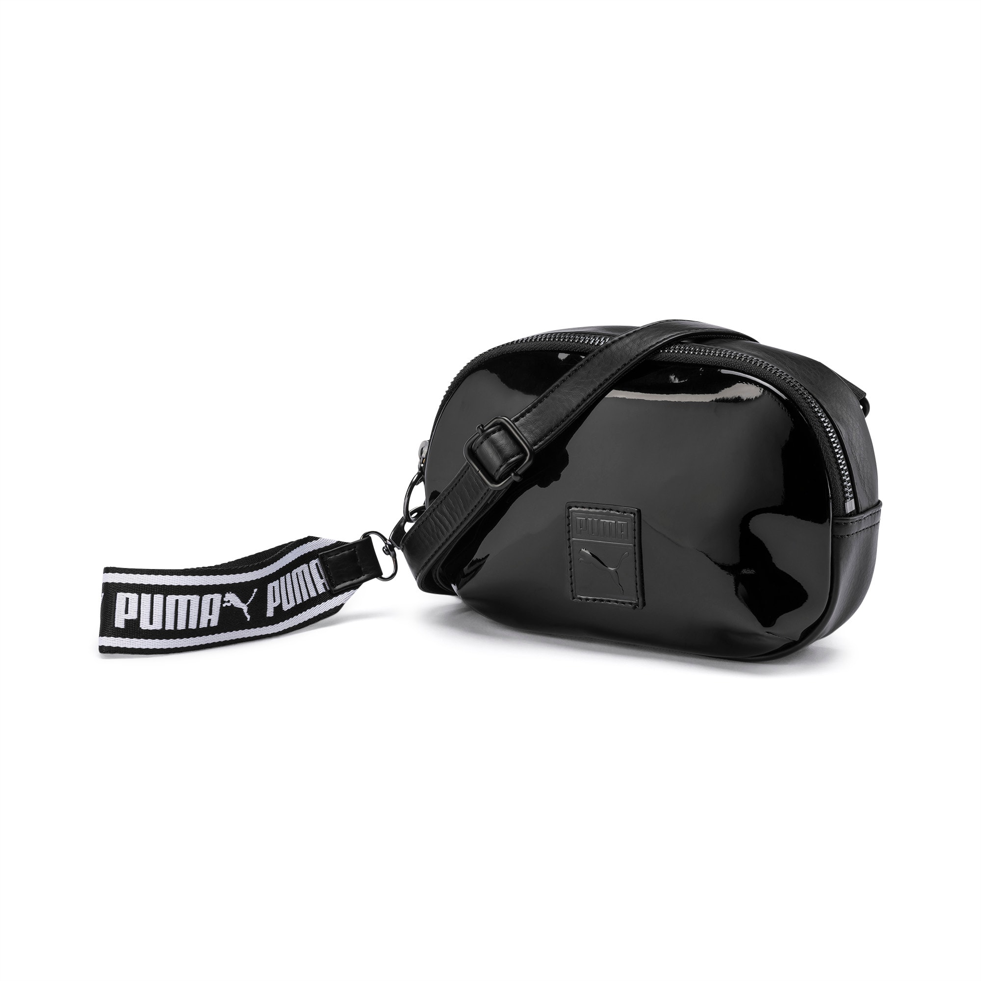 Puma bag with bow clearance