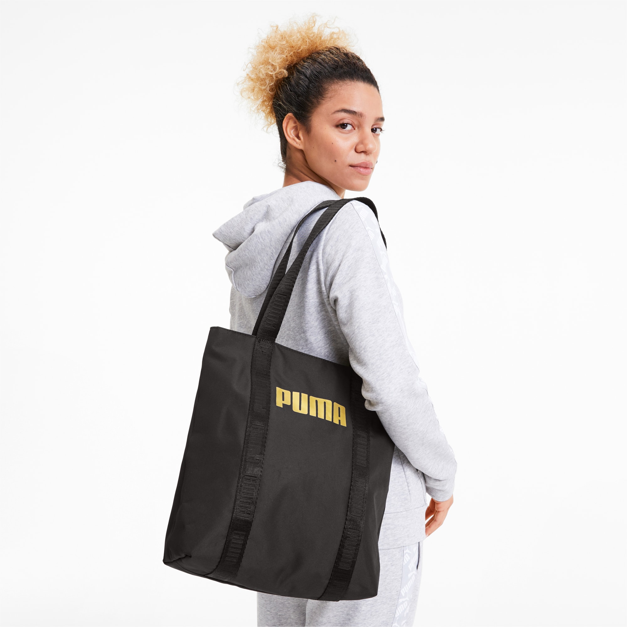 Спортивный шоппер. Сумка Puma Core Base Shopper. Сумка Puma WMN Core Base large Shopper. Puma / сумка Core Pop Shopper. Сумка спортивная Puma Core Pop Shopper.