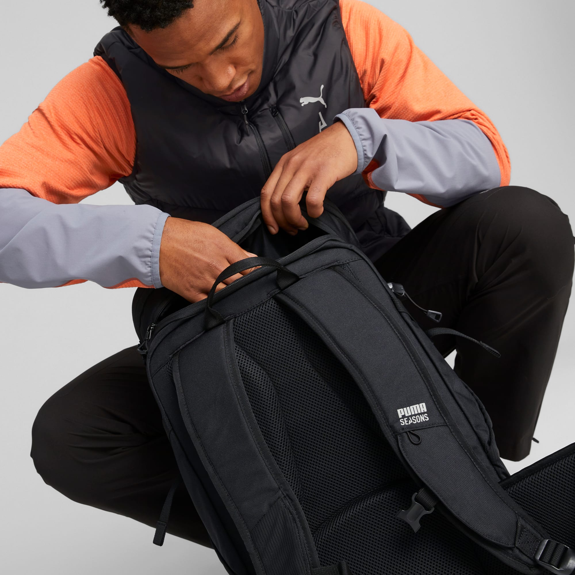 28 litre store backpack