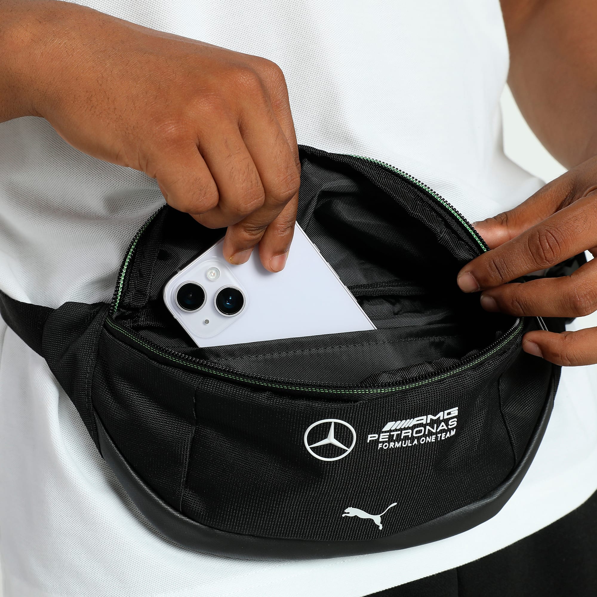 【新品・タグ付き】PUMA AMG PETRONAS ショルダーバッグ Mercedes-AMG Petronas Motorsport Waist Bag | PUMA
